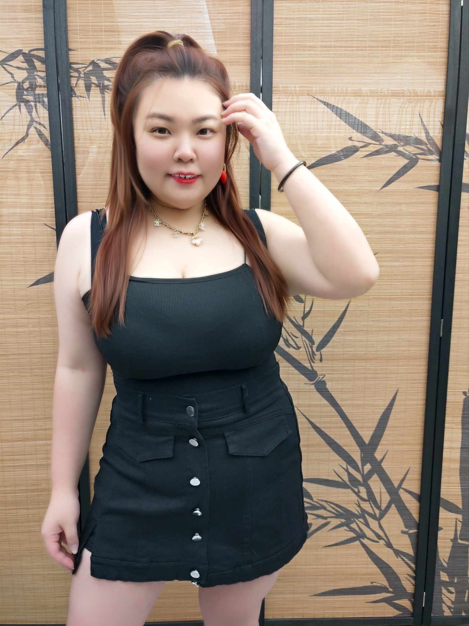 DDE05 1645(A1) 银假排扣修身设计牛仔裤裙