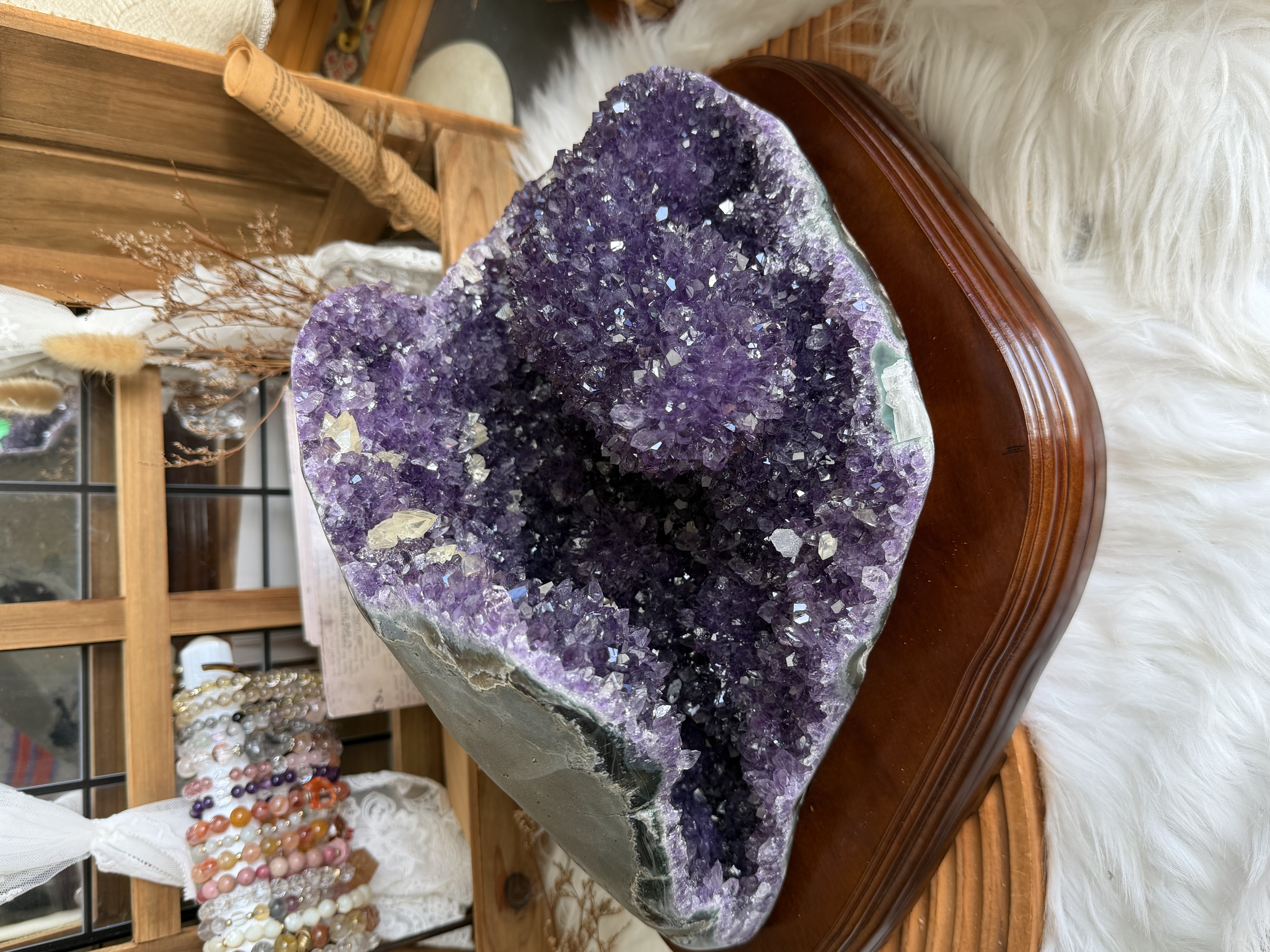 原皮紫水晶共生方解石擺件（包底座）