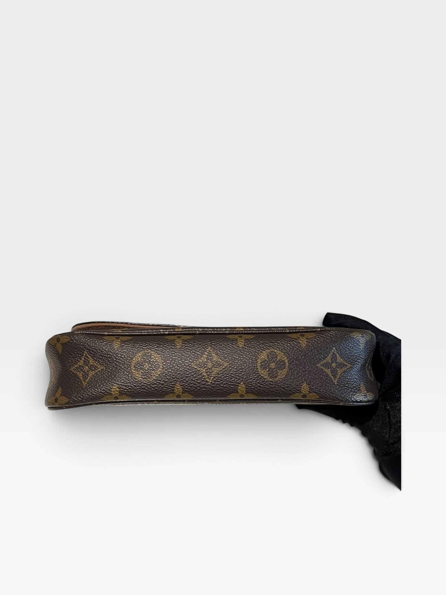 Pre-Owned LV Wallet on Chain Ivy Bag / Product Code: 091808
