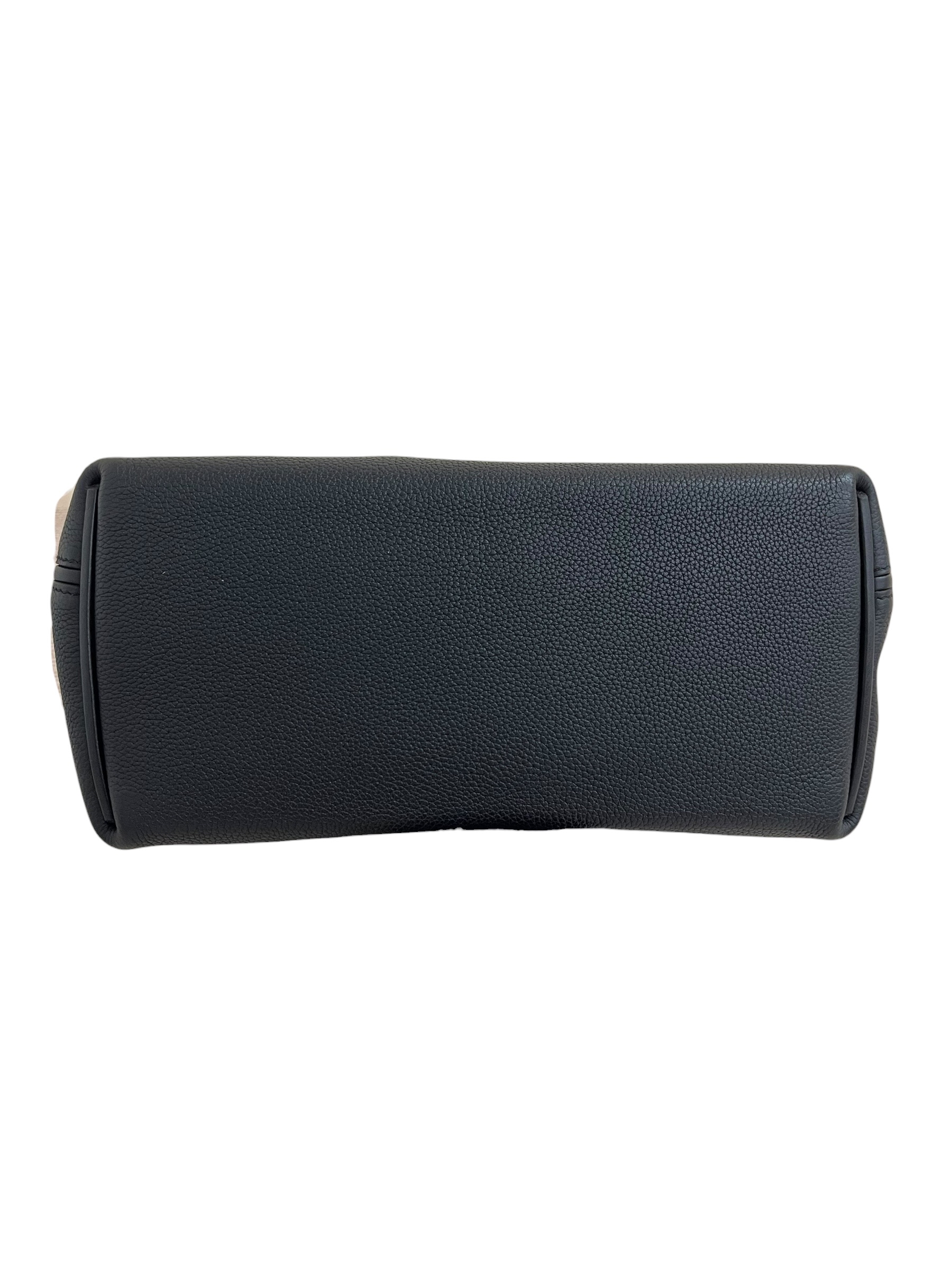 Pre-owned Hermes 2424 Stamp C / Product Code: 070103