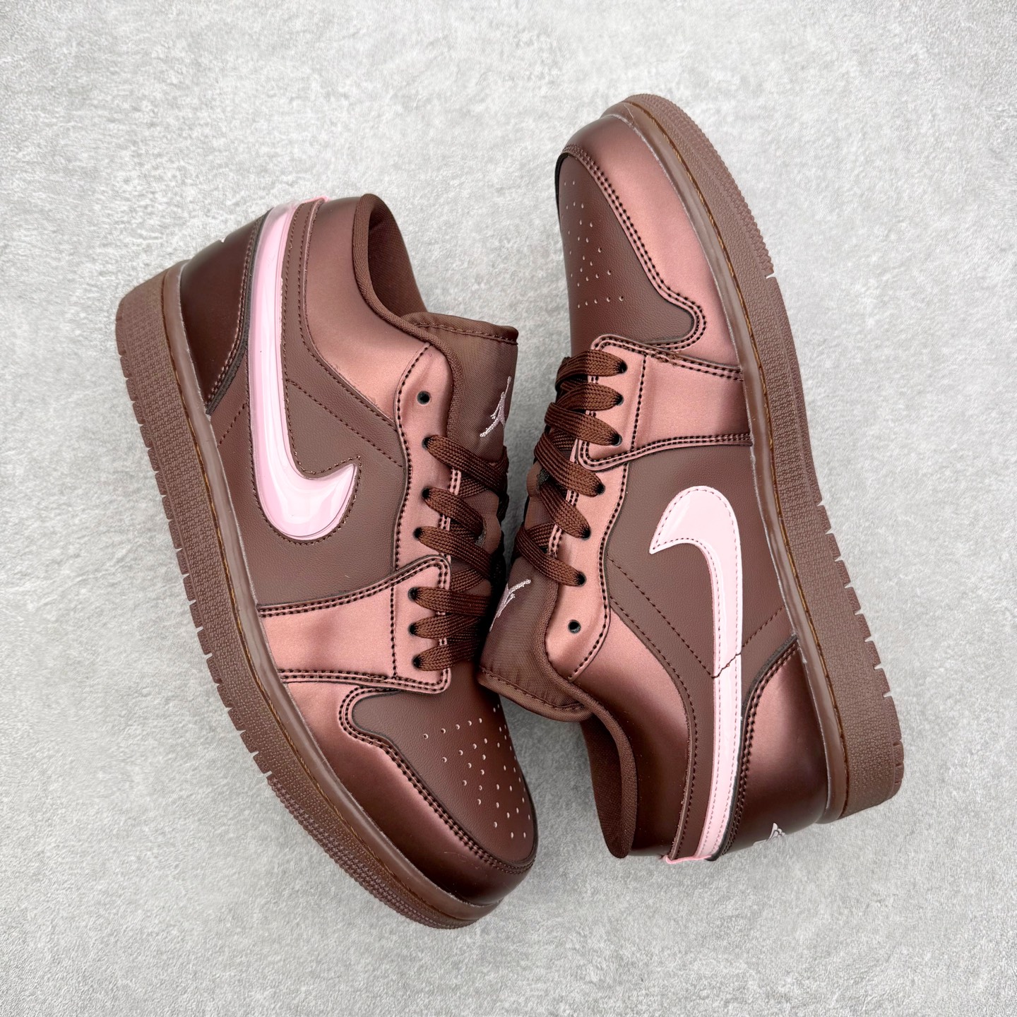 Air Jordan 1 Low HQ3458-142