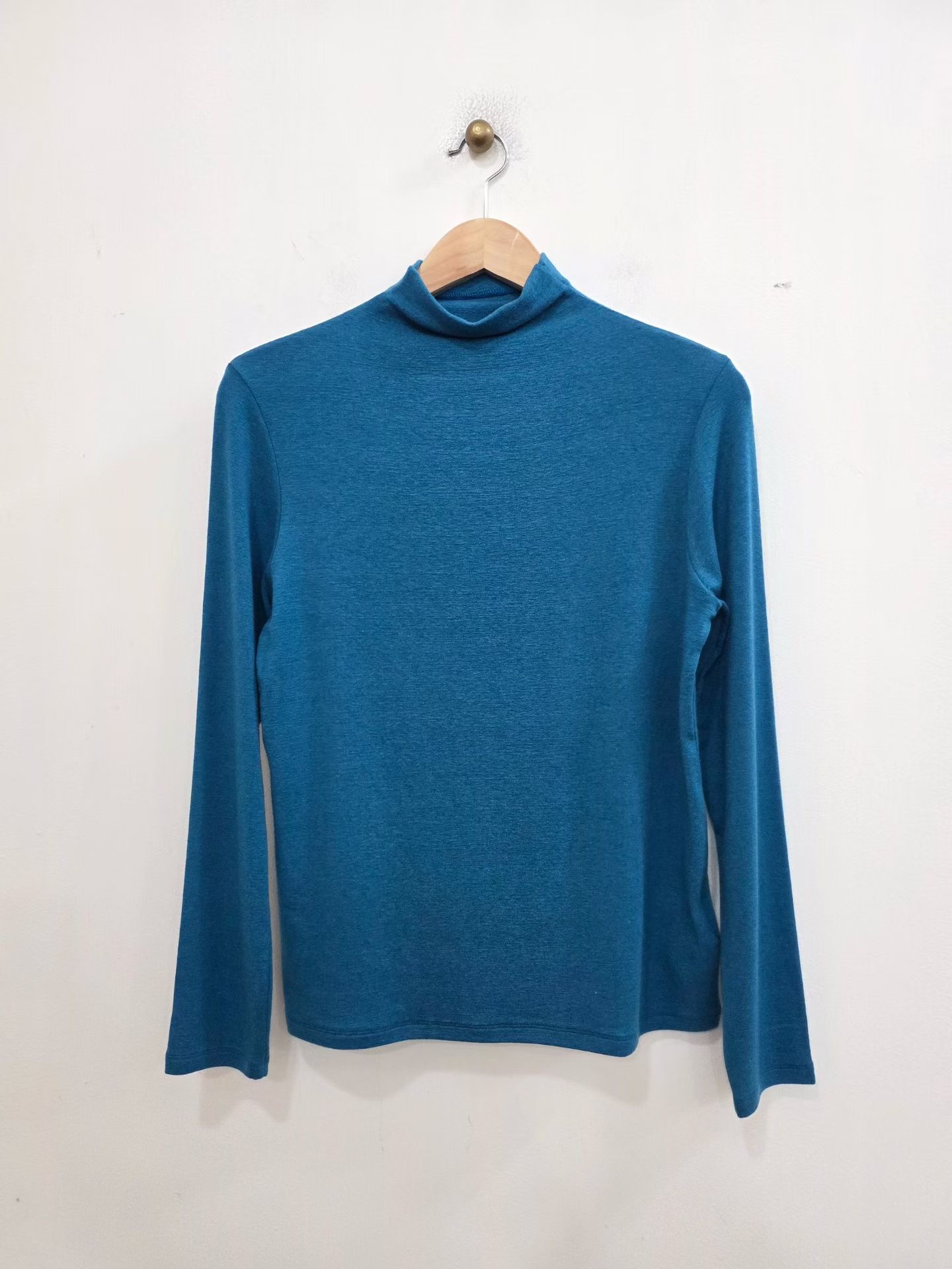 MidNeck wool basic tee