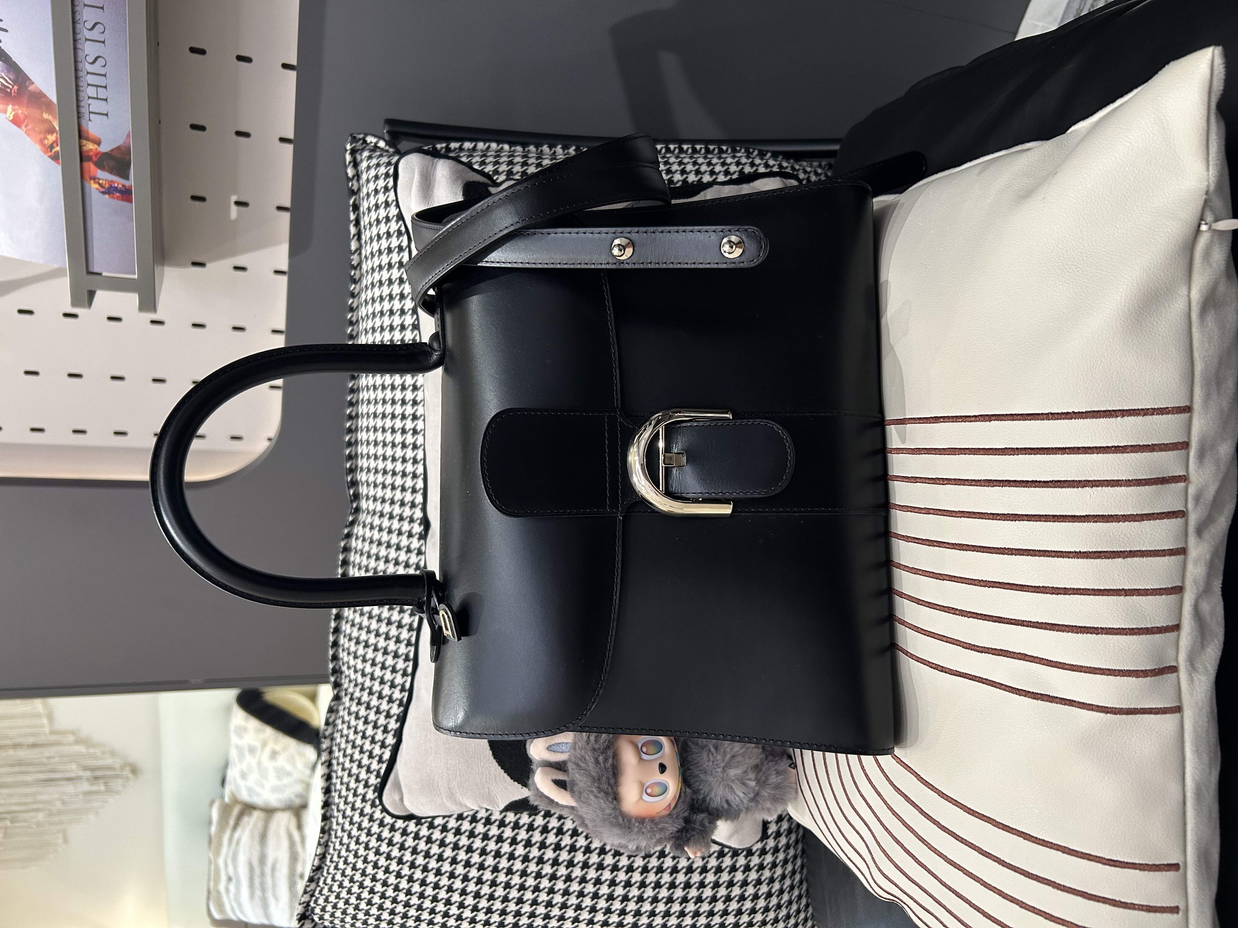 Delvaux brillant mm calfskin 黑色牛皮金扣100%Authentic ,93%new✅肩帶