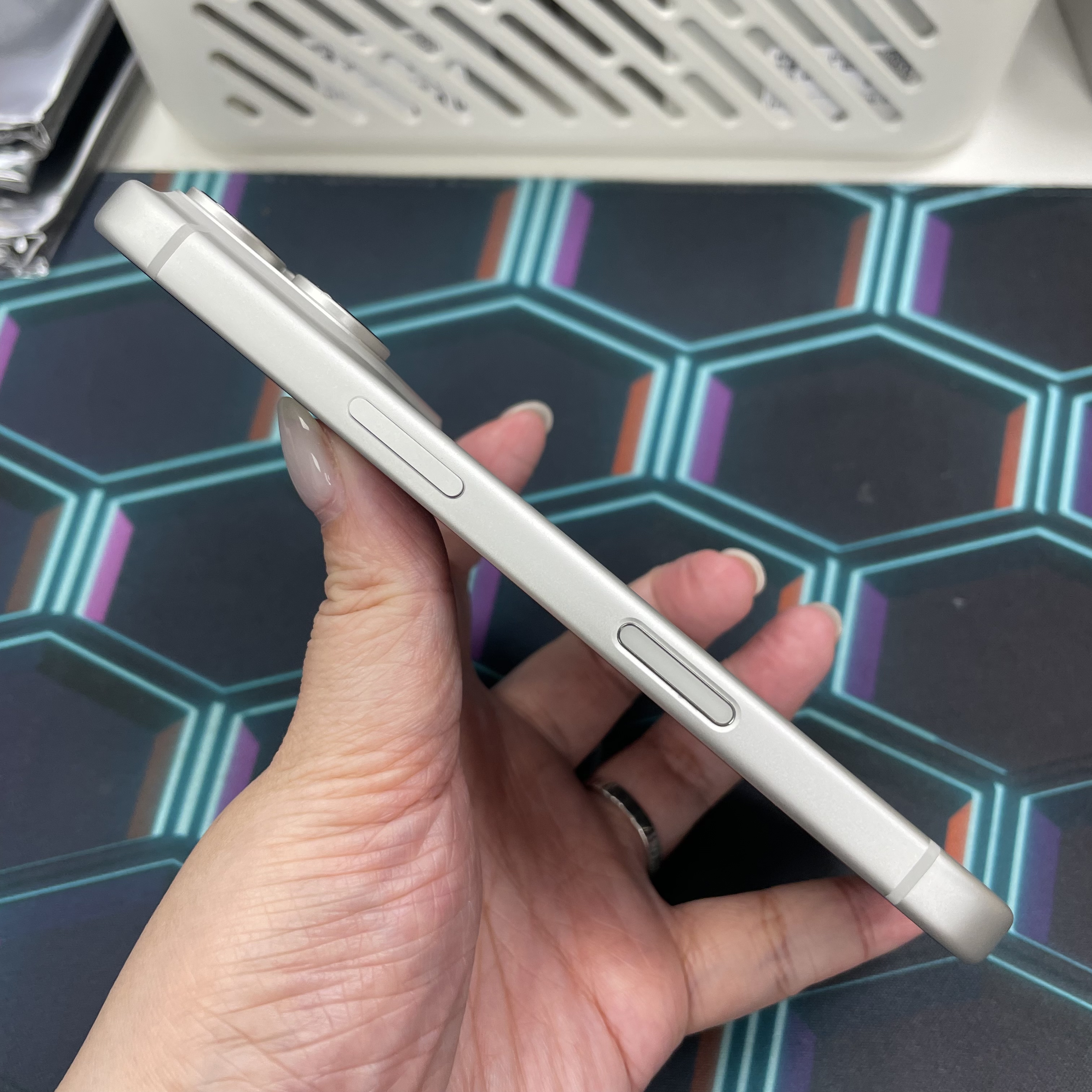 *6610 17 Pro 完美機 256GB 電100 銀色 sliver
