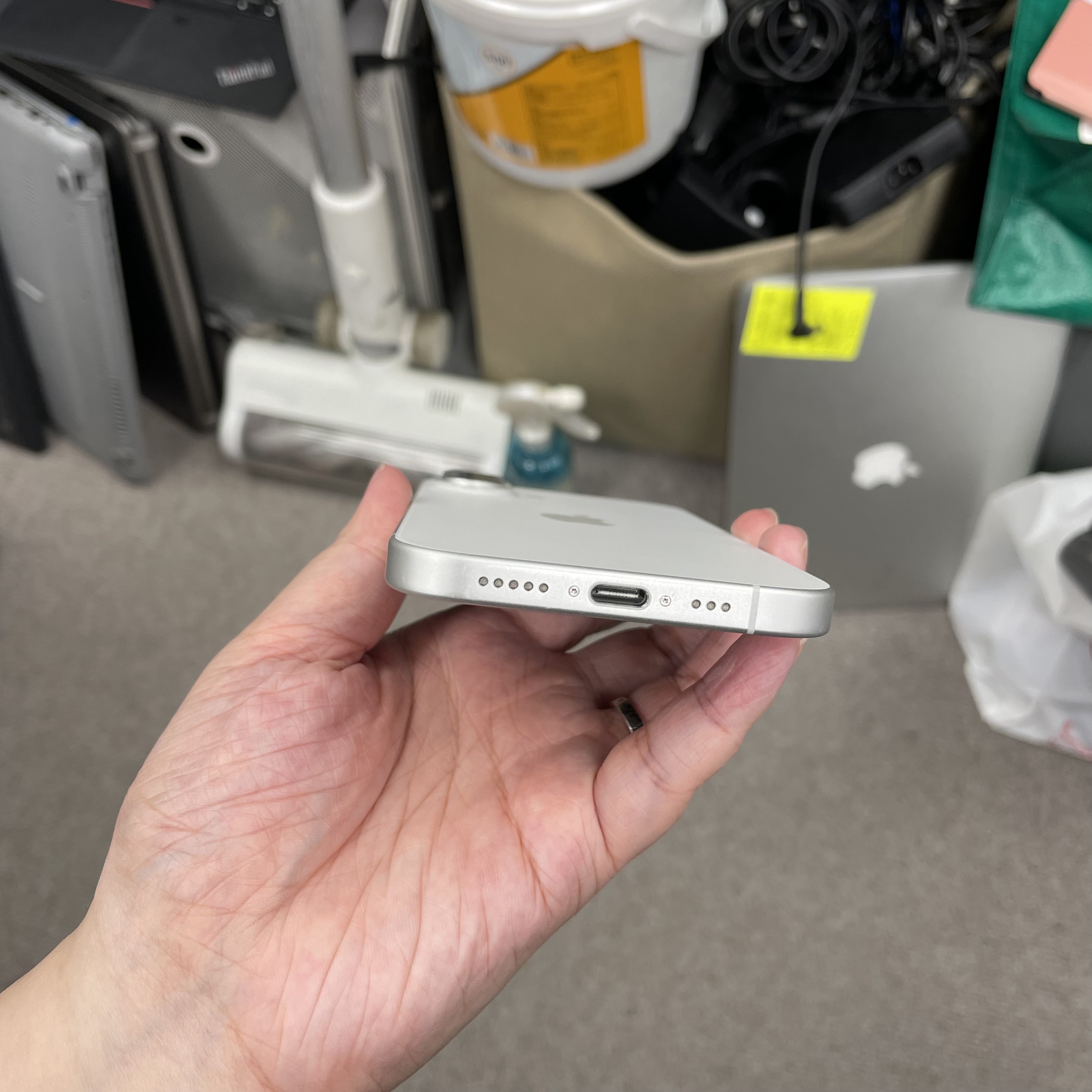 *6032 16 勁靚機 128GB 電94 白色 white