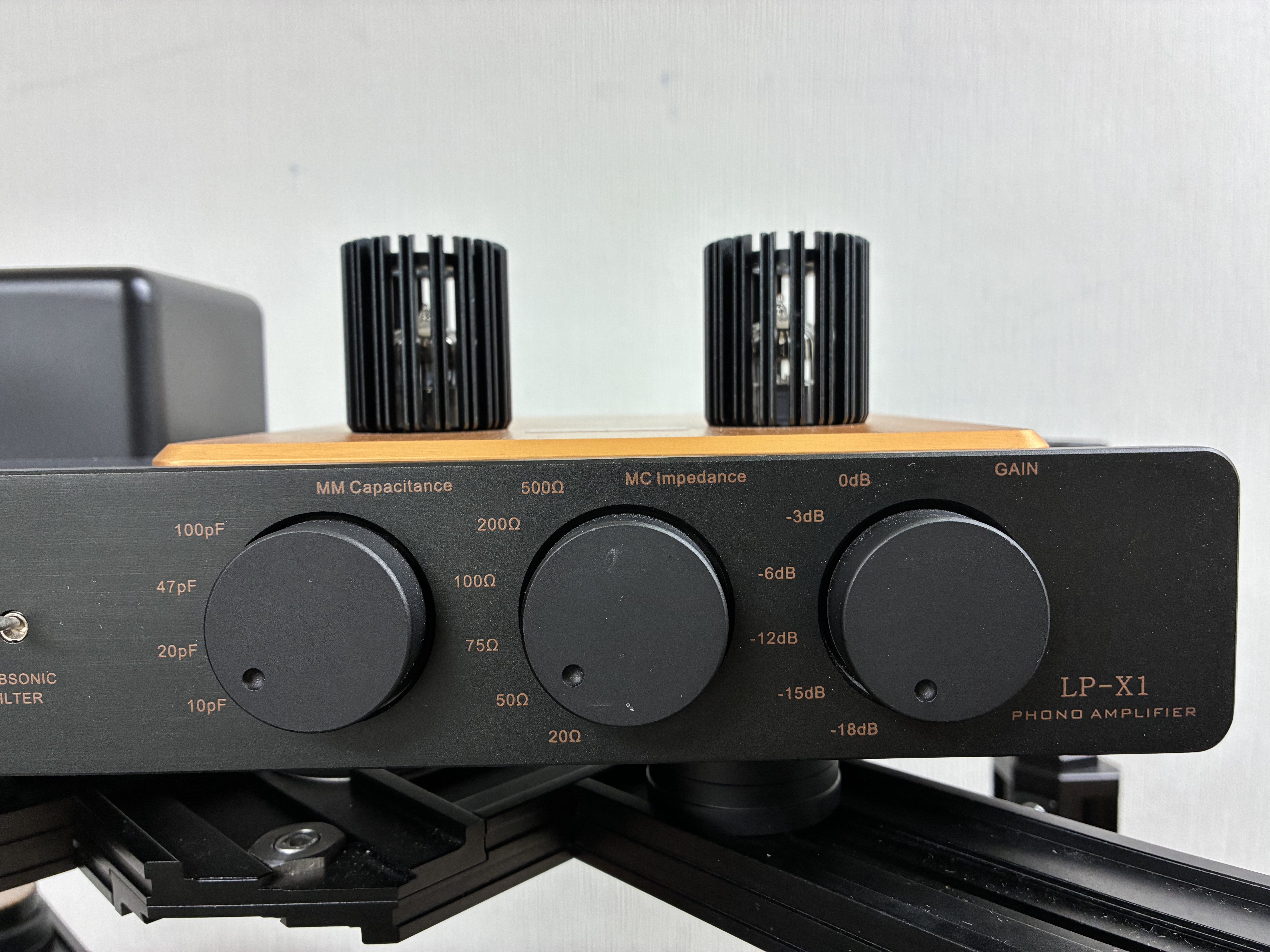 Aeron LP-X1 Phono Amplifier (MM/MC)(使用品）