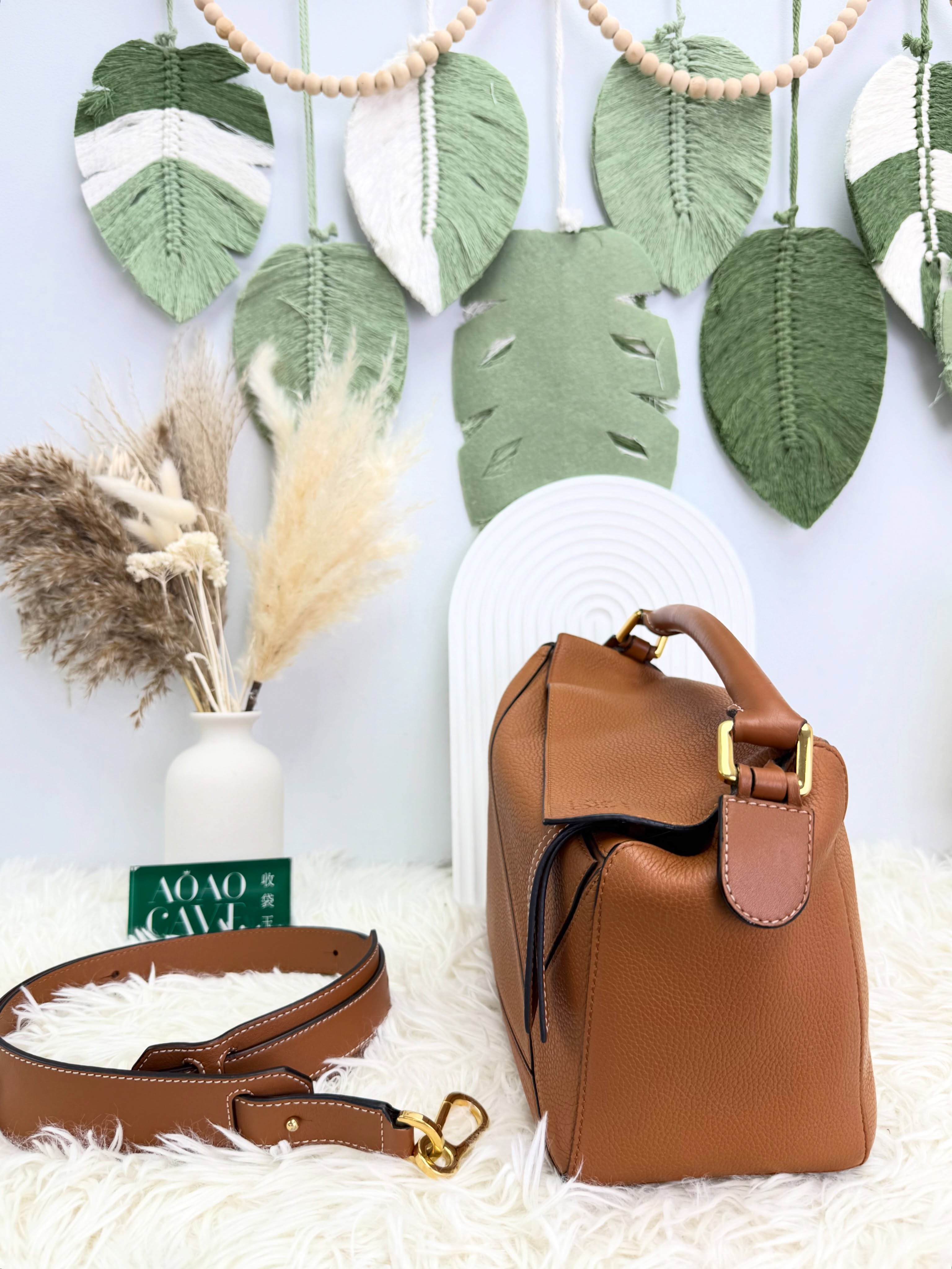 Loewe👜 PRE OWNED 🛍️棕色 puzzle medium 荔枝皮 有塵袋 