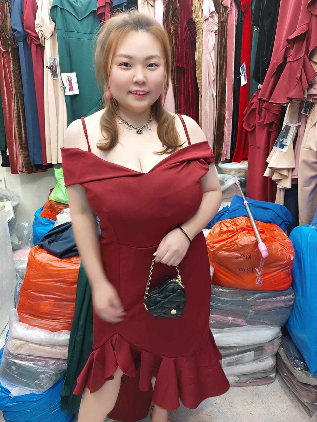 E05/EE0128 吊带一字领魚尾裙摆修身礼服