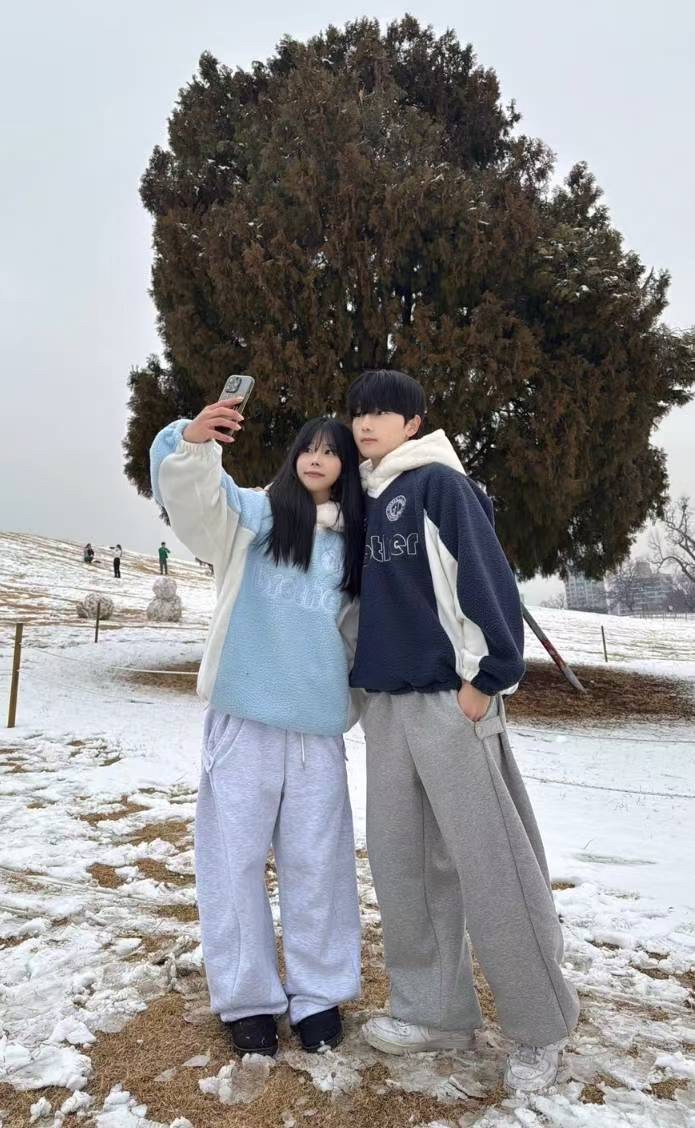 已售罄❌Iu同款 Brother Unisex毛毛Hoodie （七色）