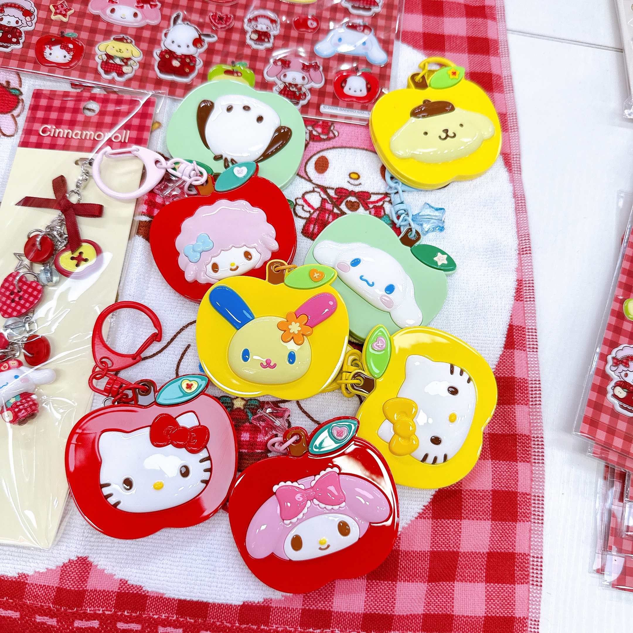 日本直送日本版Sanrio 紅蘋果系列