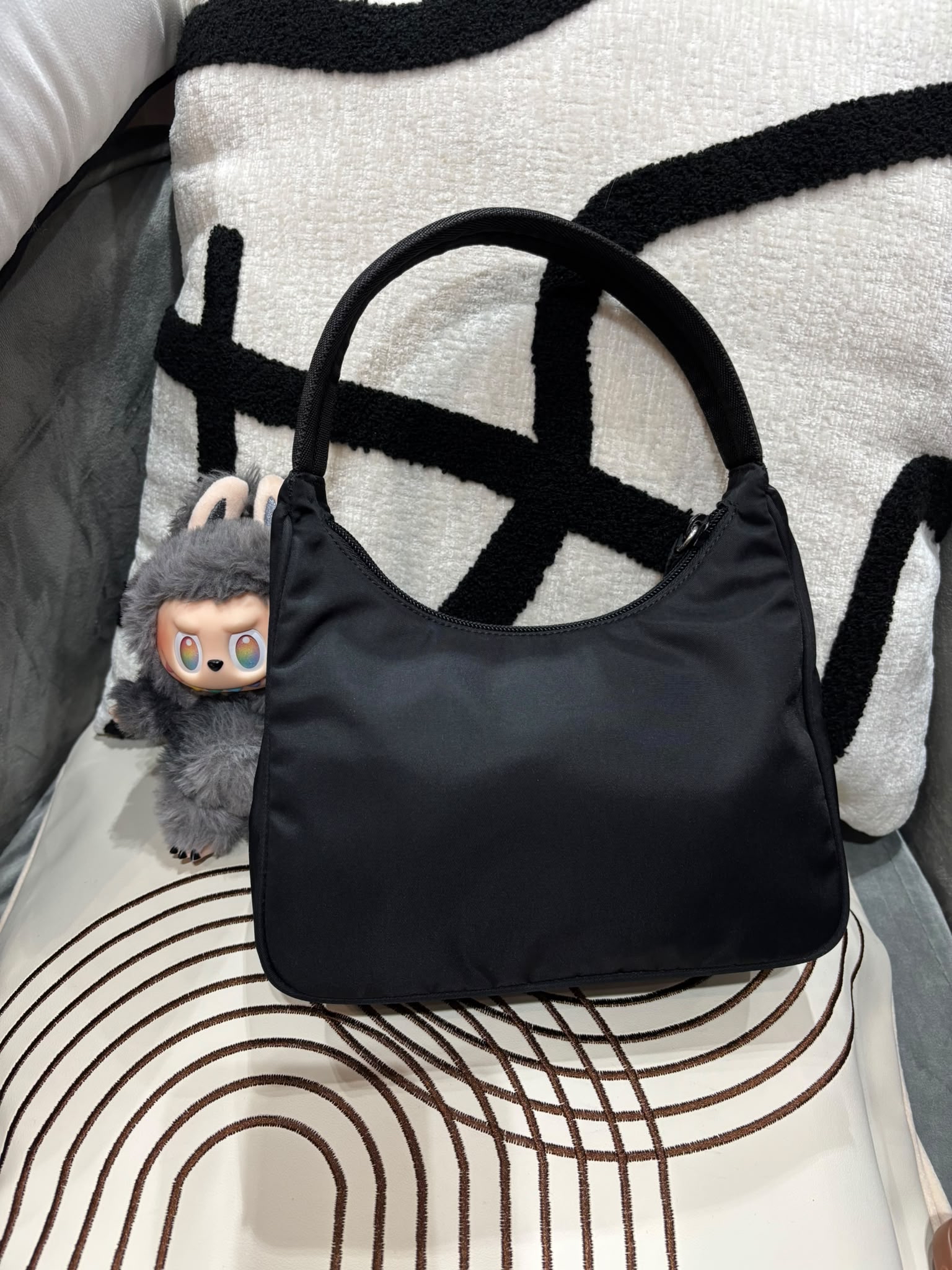 Prada nylon hobo nylon Shoulder Bag 100%Authentic,98%new✅dust bag 