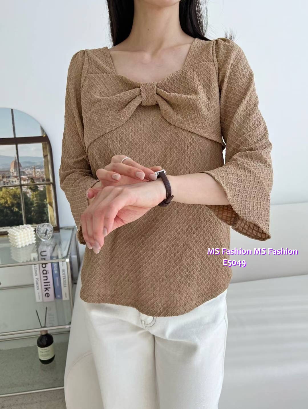 E5049 方領大蝴蝶top