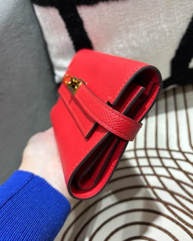 HERMES Kelly wallet Stamp A Epsom 牛皮金扣短銀包 100%Authentic,98%new ✅dust bag  