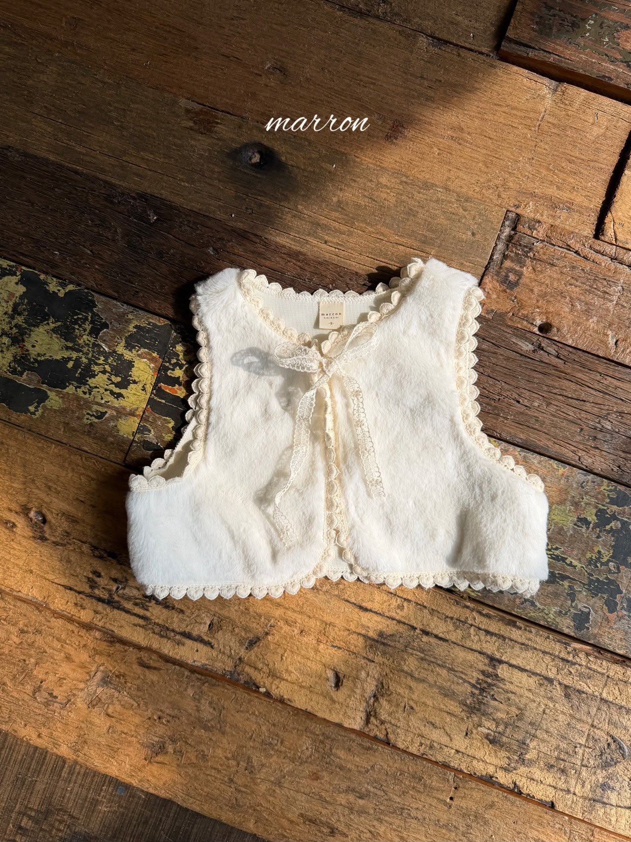 AW6135 Vest