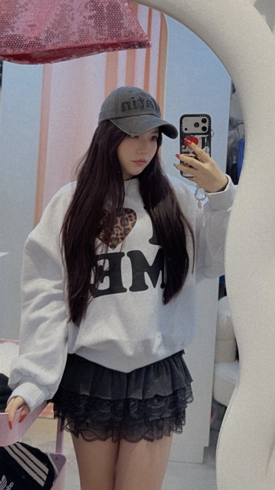 已售罄❌韓國I ❤️ ME豹紋心心衛衣(薄絨毛質地)