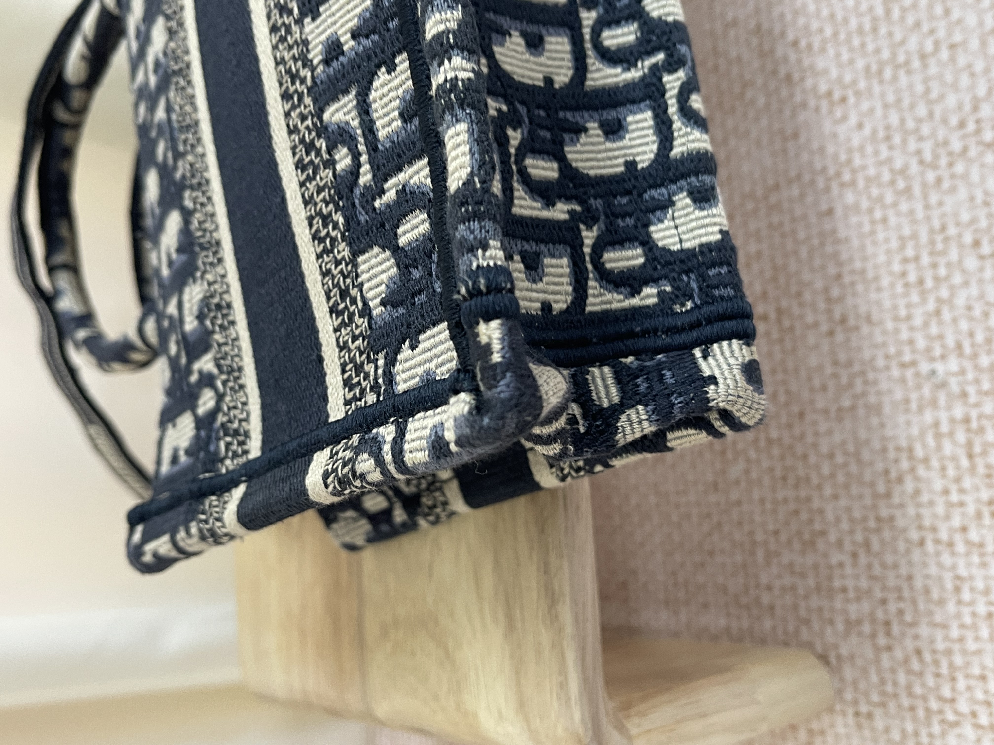 Pre-owned Dior Mini Dior Book Tote/ Product Code : 26022304