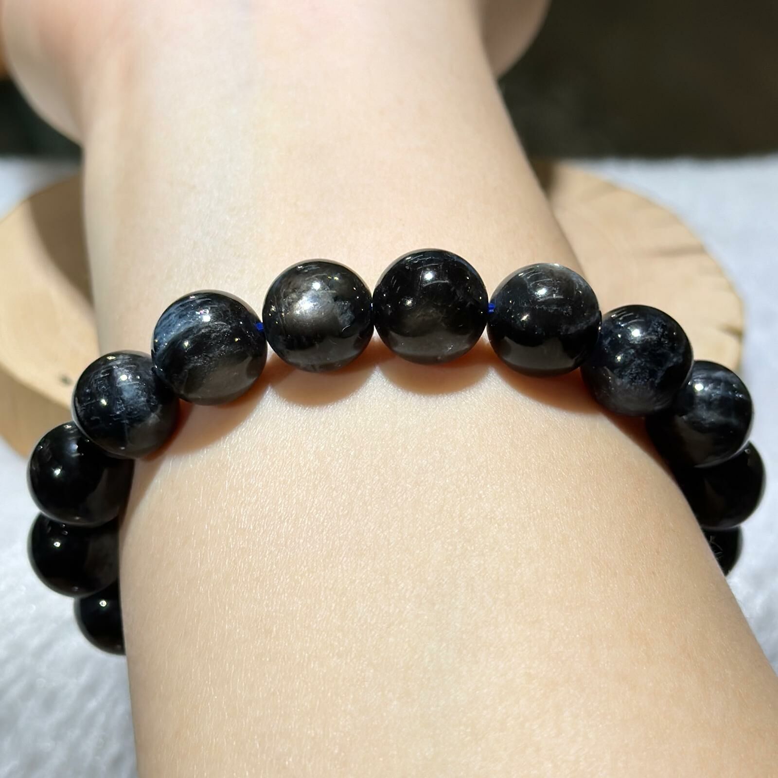 魔鬼海藍寶手串 11 mm +/-