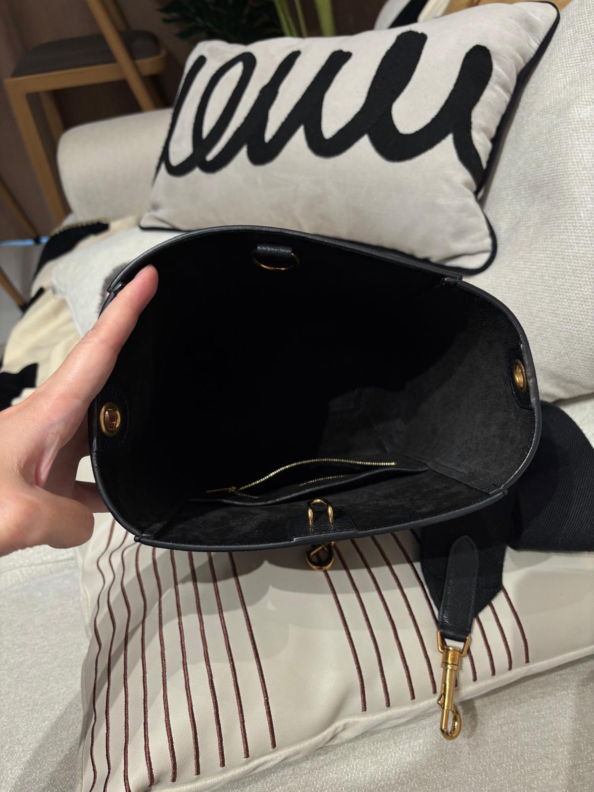Celine sangle small bucket 黑色牛皮 New Logo 100%Authentic,98%new ✅strap✅塵袋 