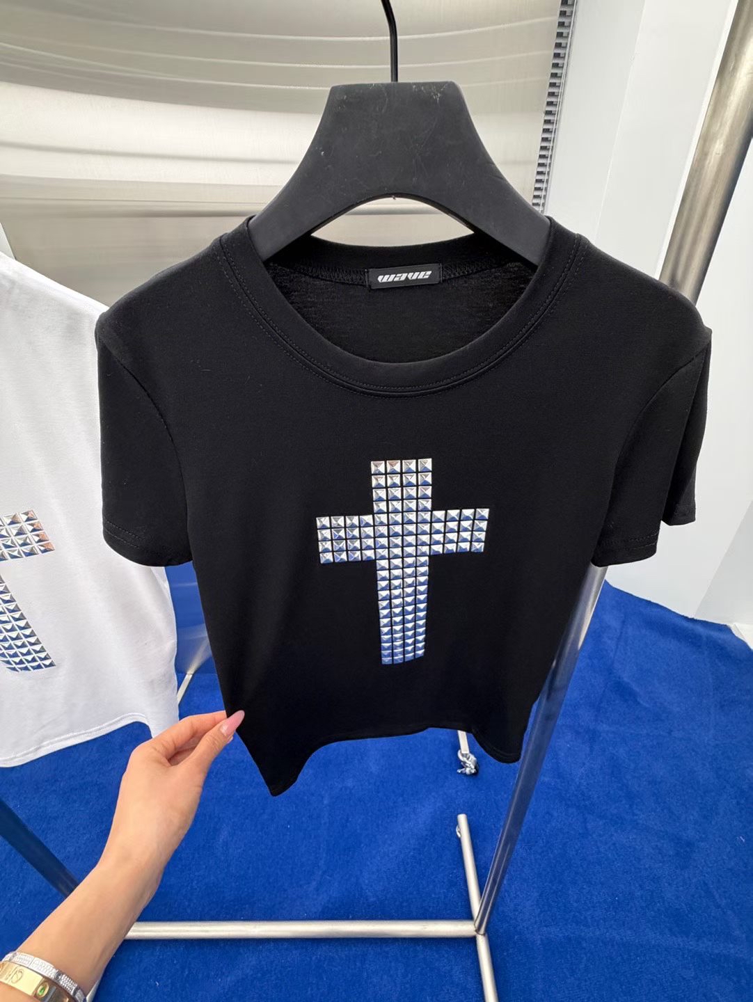 韓國窩釘十字架薄Tee