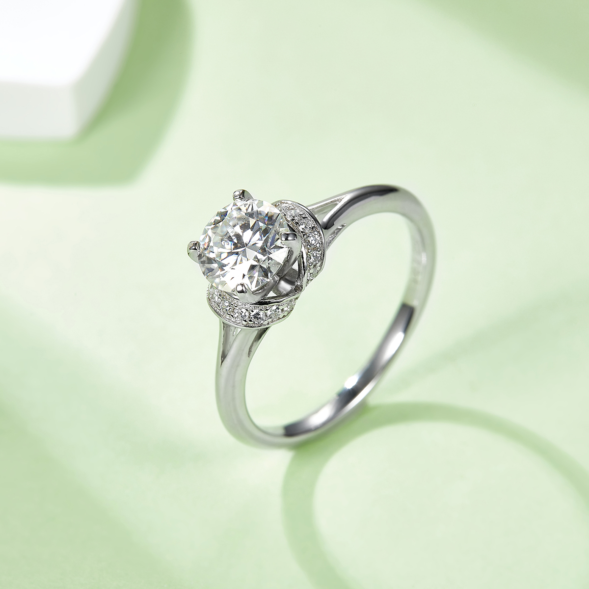 挚愛S925銀镀白金莫桑鑽女戒1克拉D級