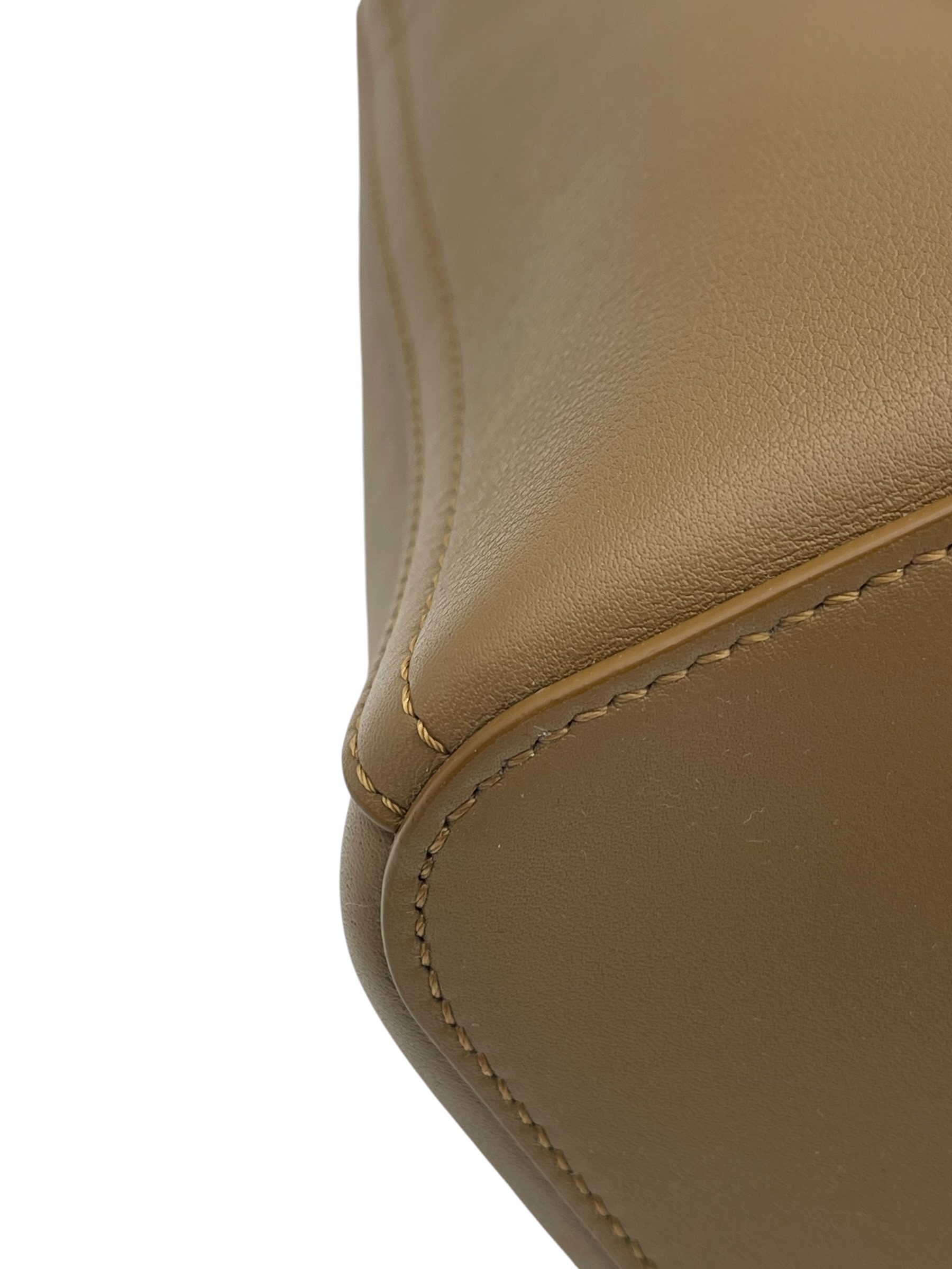 Pre-Owned LOEWE Pebble / Product Code: 062303