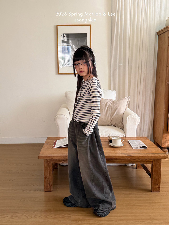 🇰🇷Matilda&Lee tee