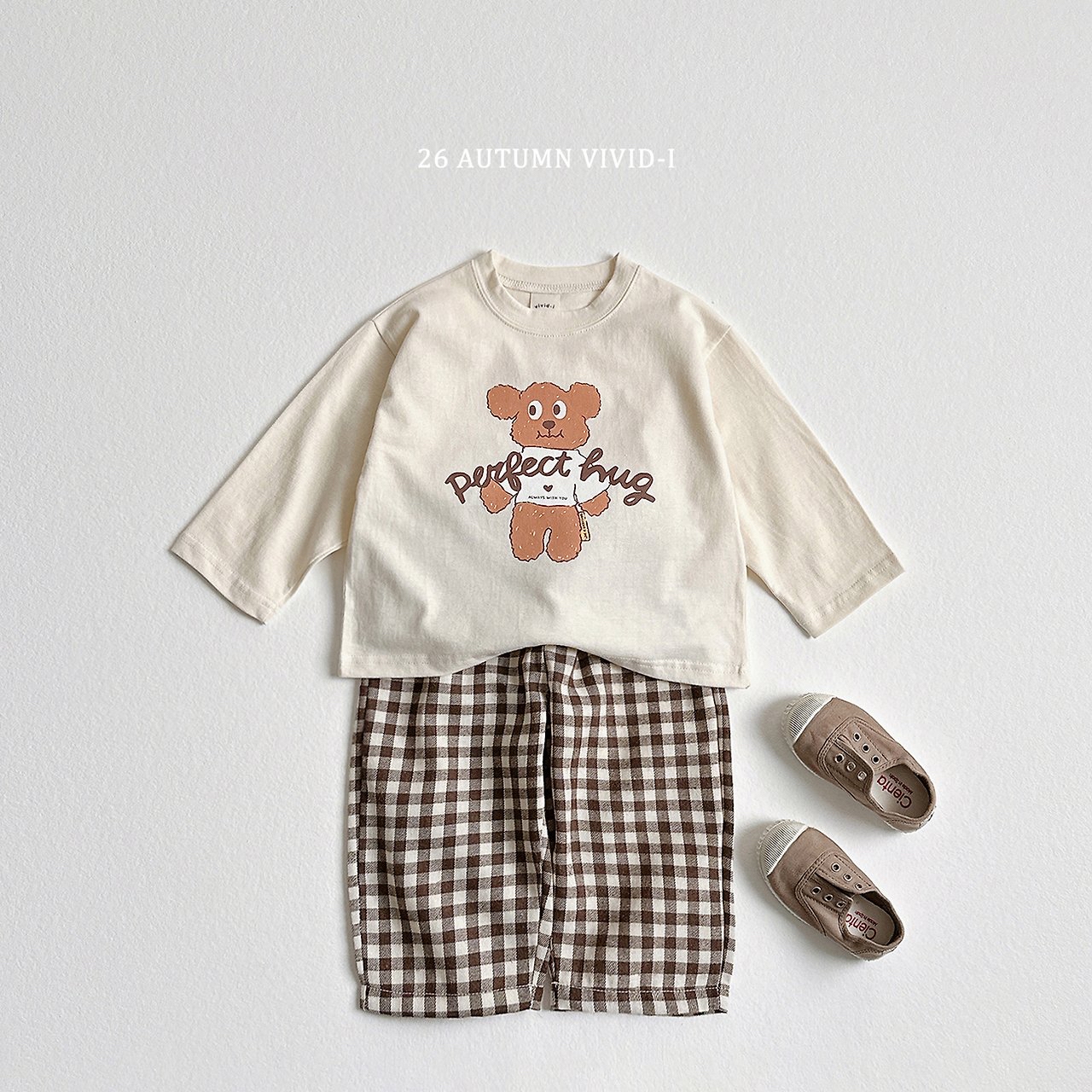 Vivid | Hug bear check up and down