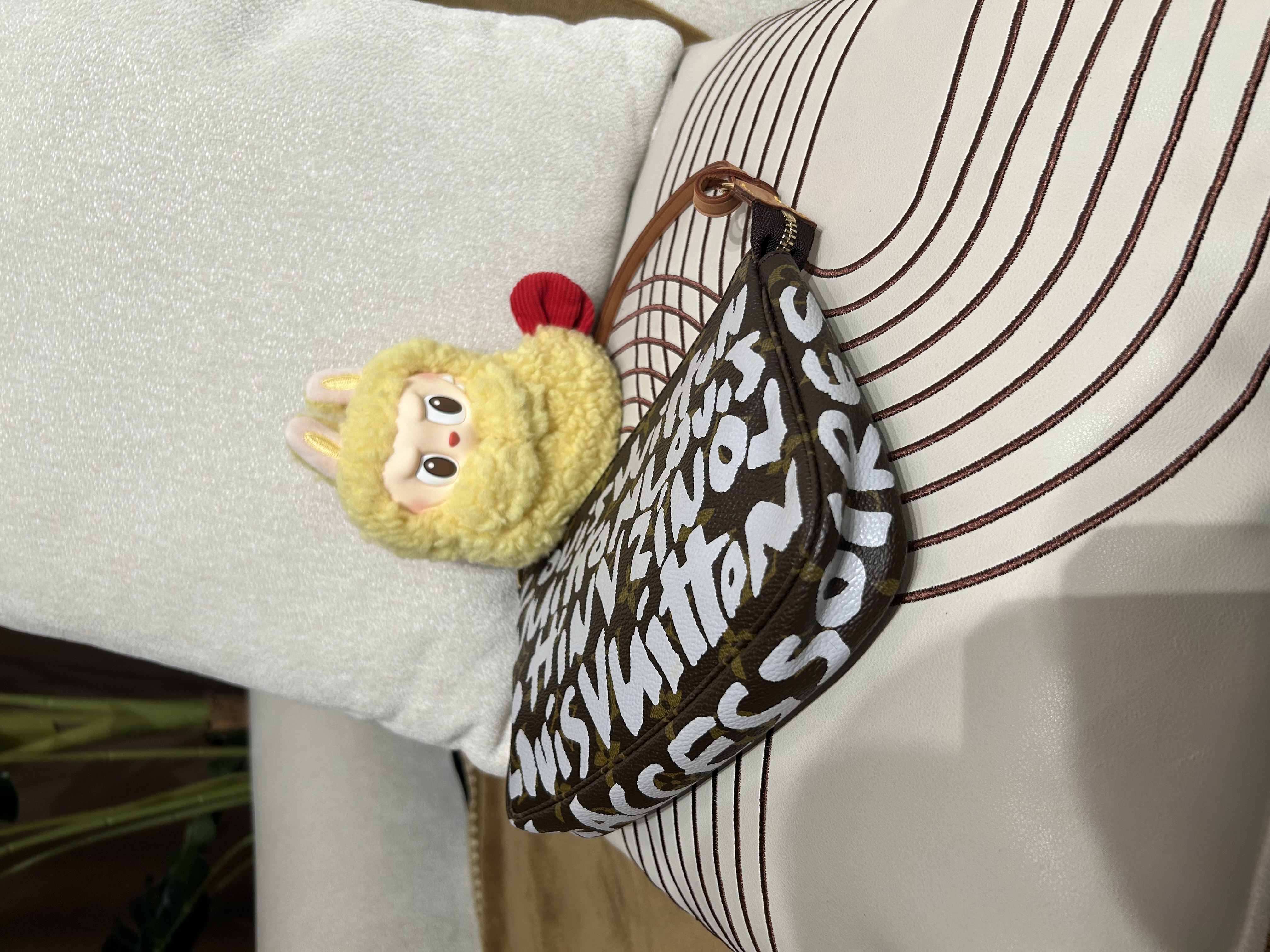 LV Stephen Sprouse Graffiti Pochette Bag 限量版 100%Authentic, 98%New ✅Dust Bag ✅Box