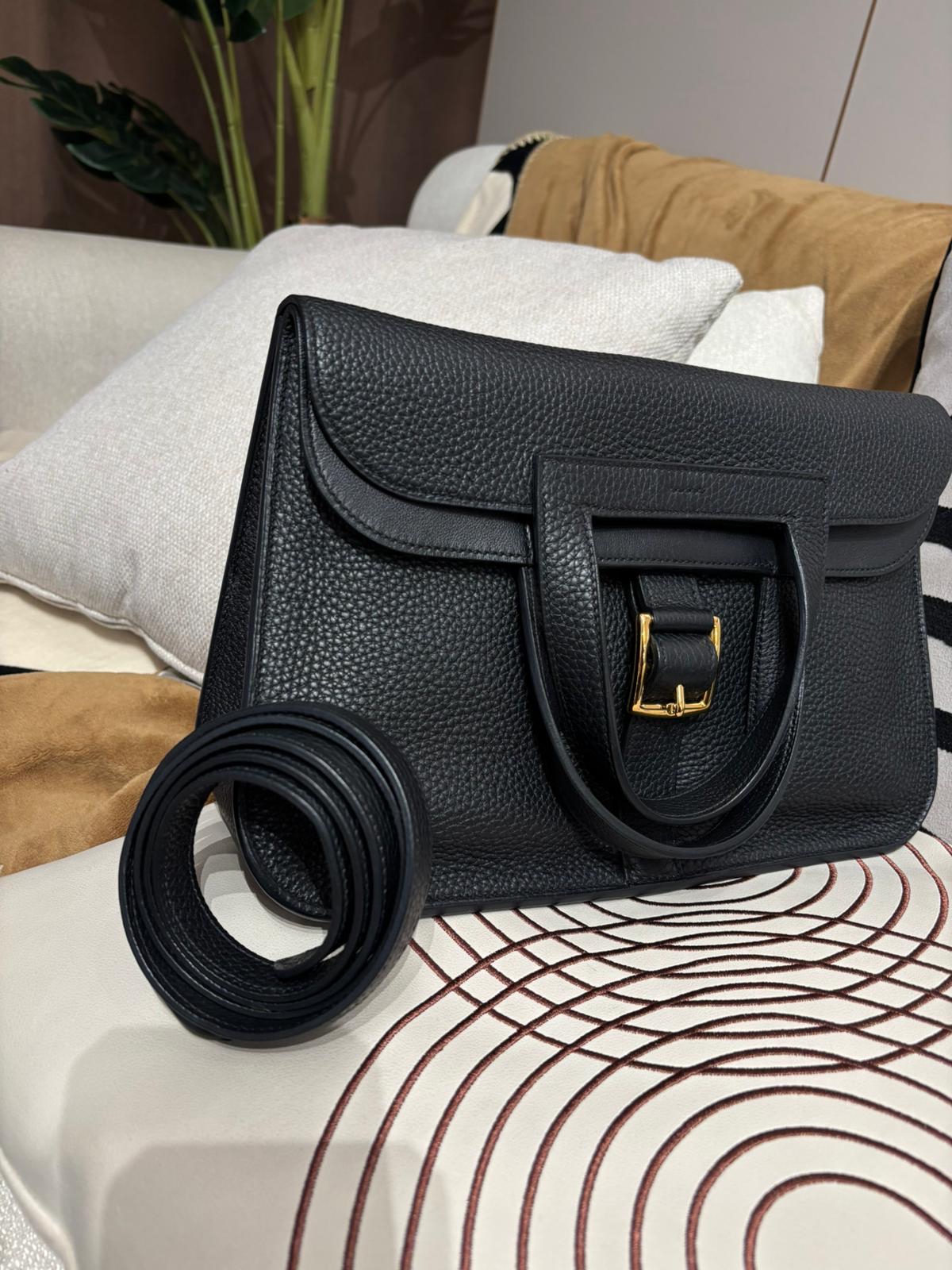 Hermes Halzan 31 Stamp C 黑色牛皮金扣 100%Authentic, 98%New ✅專門店收據✅Dust bag ✅Box