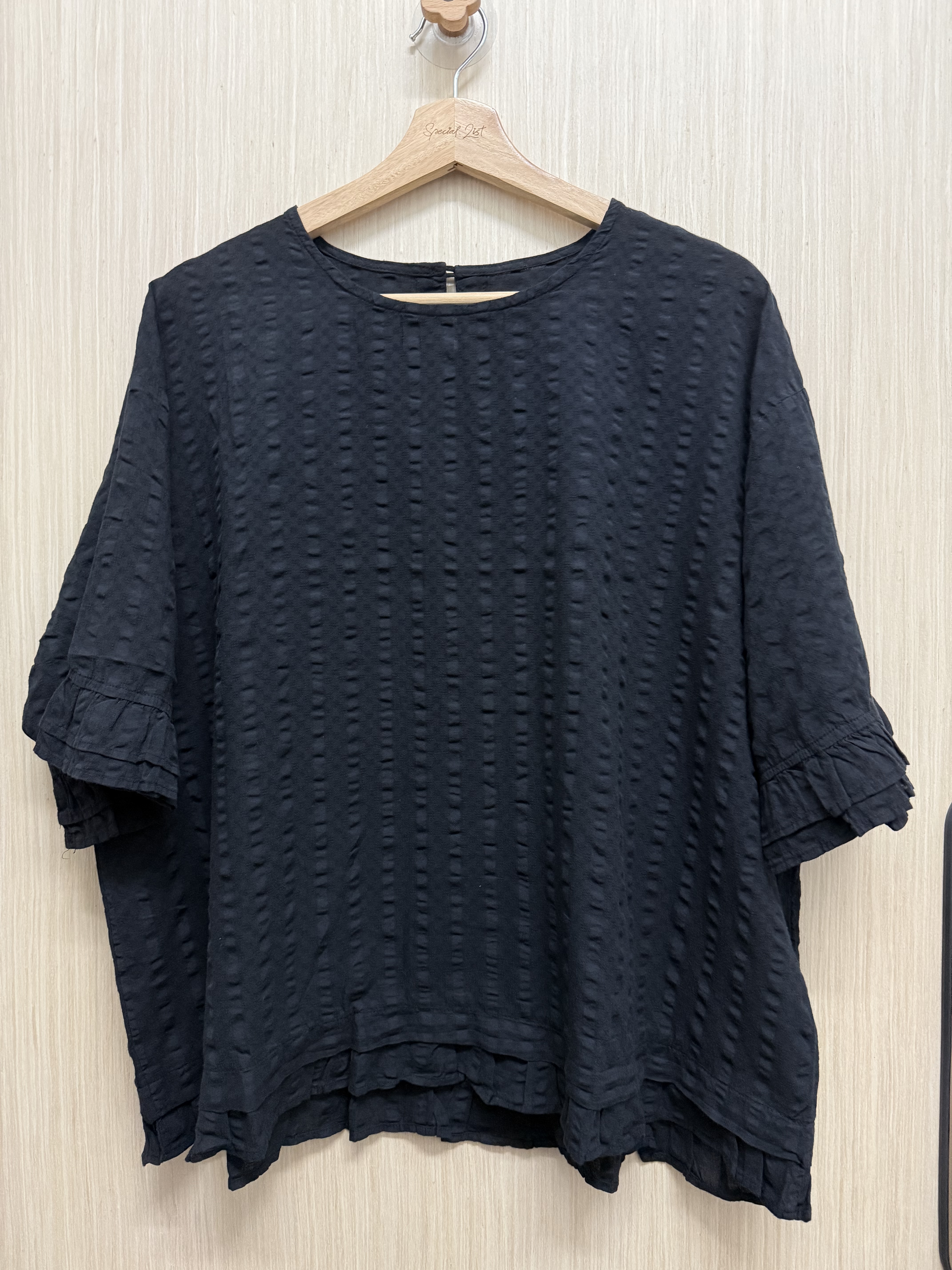 泡泡棉捲邊袖𝐭𝐨𝐩