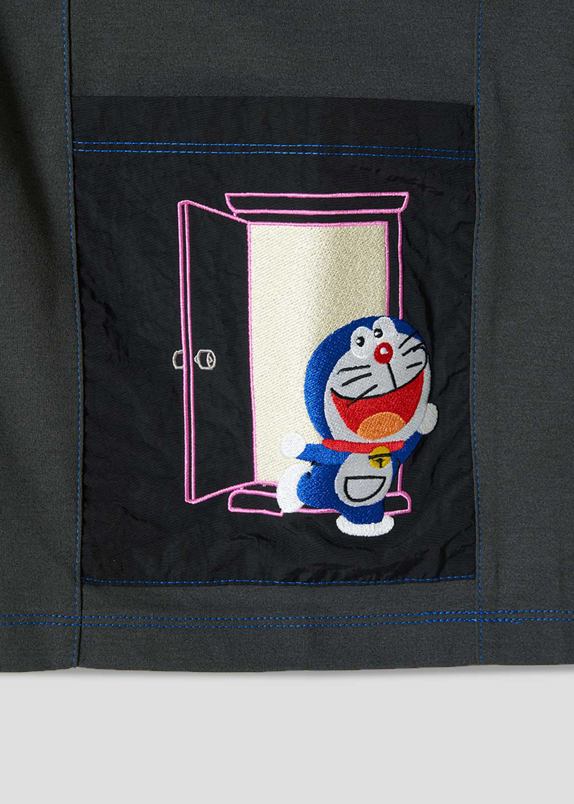 [只限預購] 多啦A夢Tshirt 短袖衫 Graniph日本限定 (隨意門)｜Doraemon短袖衫
