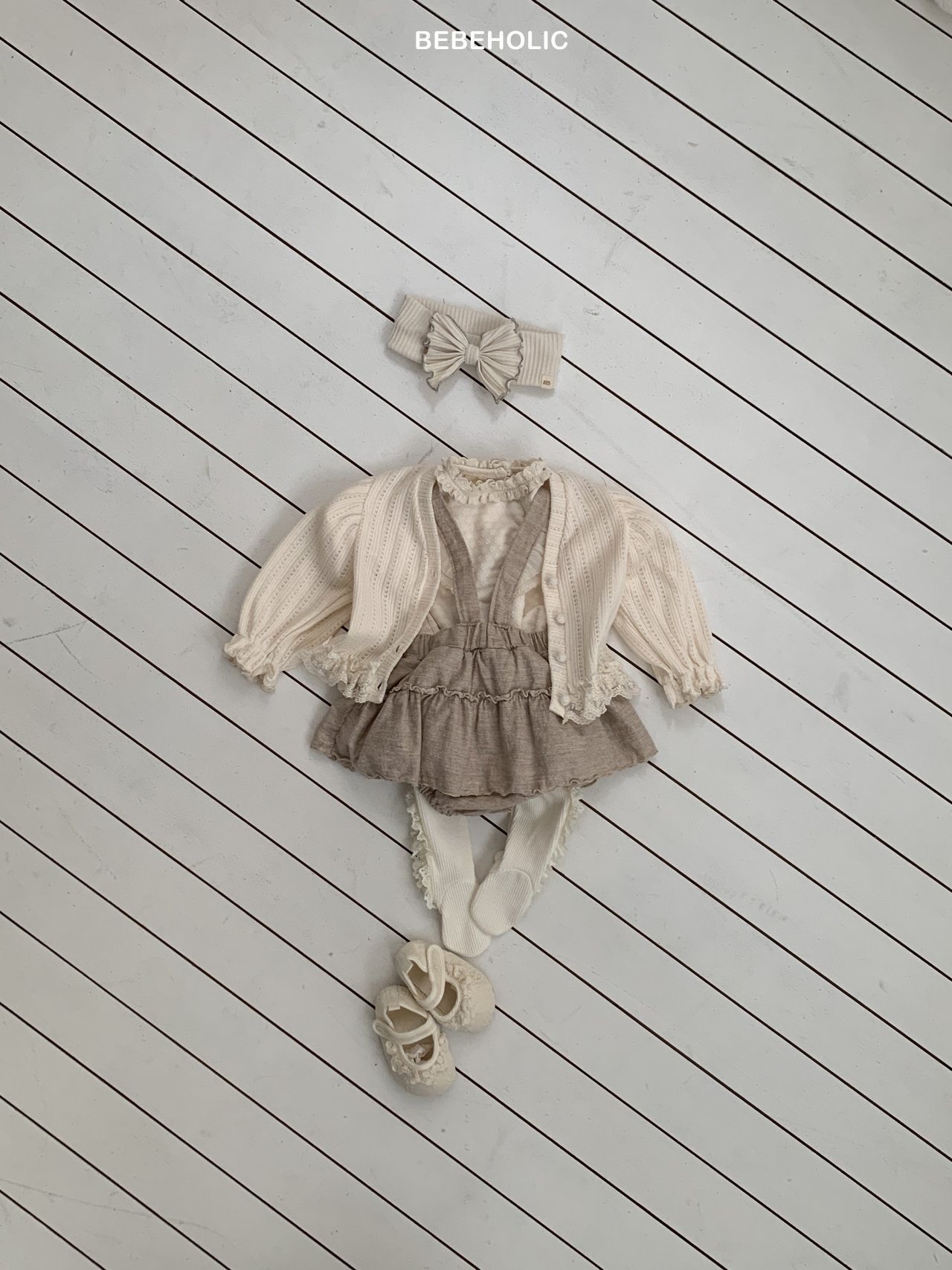 🌸預訂 韓國直送🌸🇰🇷BEBEHOLIC兩色花邊吊帶裙擺燈籠褲