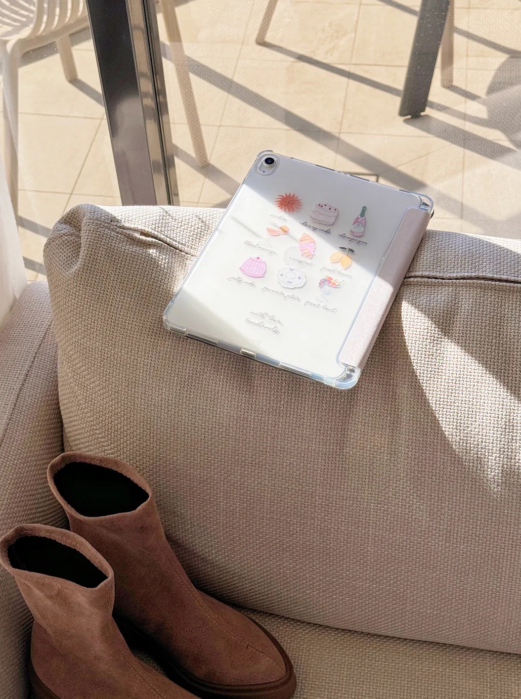 【Party & Summer!】透明磨砂書本式 iPad Case