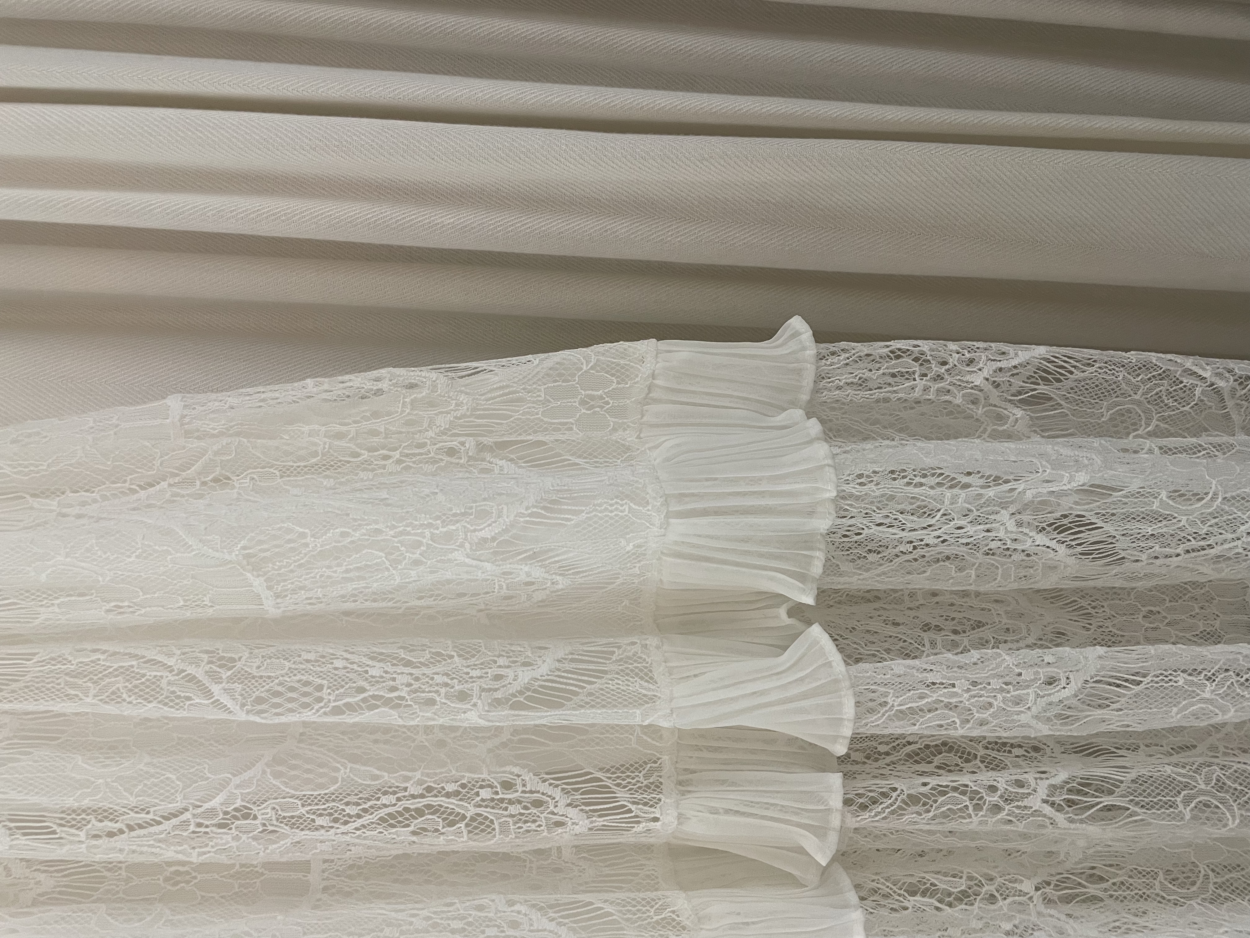 VICTORIAN LACE MAXI SKIRT