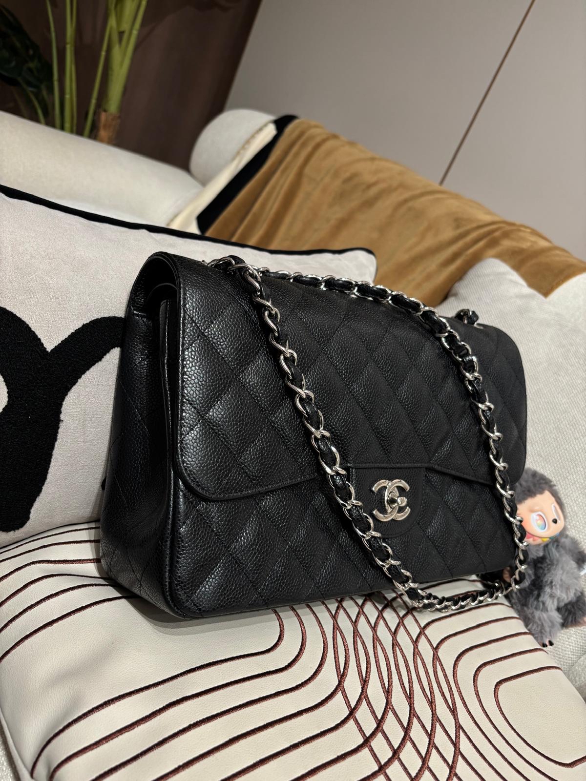 Chanel Classic 30cm Jumbo A58600 黑色荔枝牛皮銀扣 100%Authentic, 98%New ✅19Card✅Dust bag✅Box
