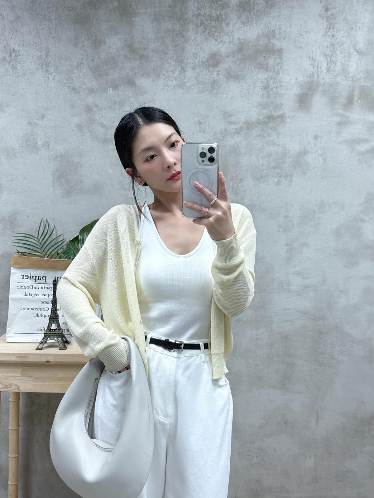 D19 半透紗邊線外套