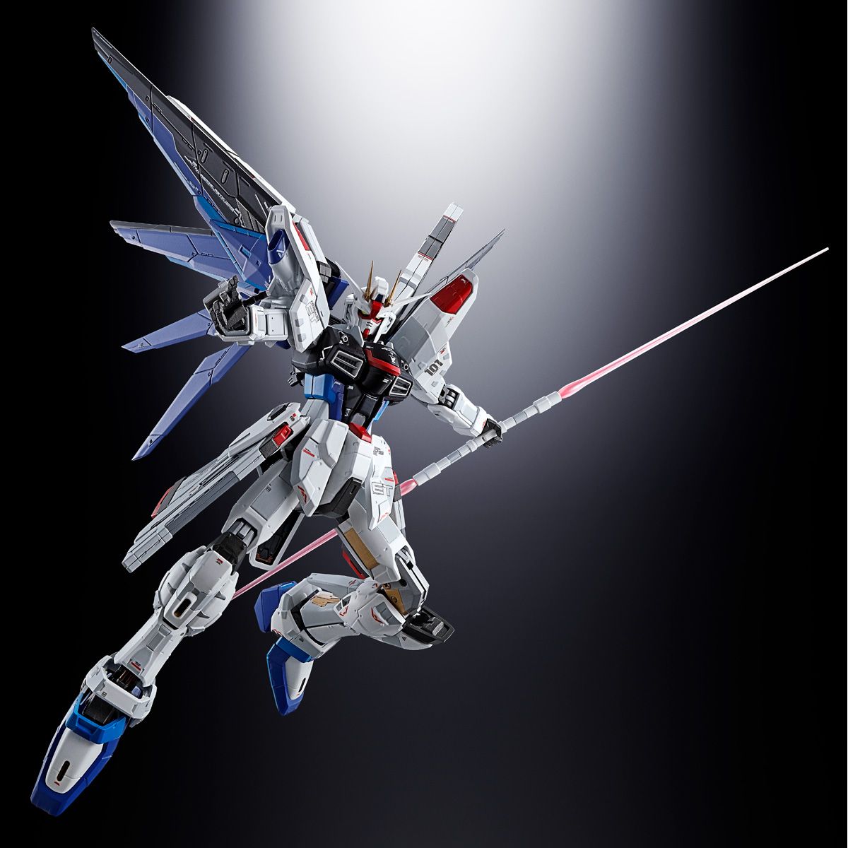 CHOGOKIN ZGMF-X10A FREEDOM GUNDAM Ver.GCP