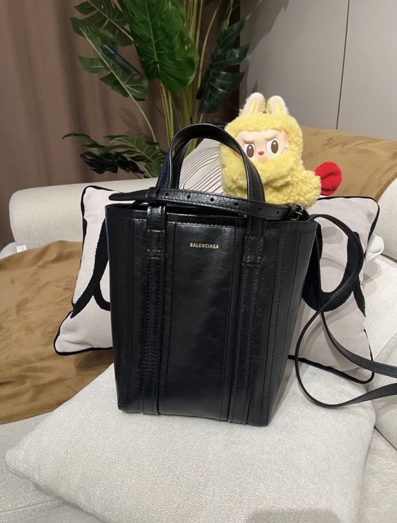 Balenciaga Shoulder Tote Bag Black 100%Authentic, 98%New ✅Dust bag