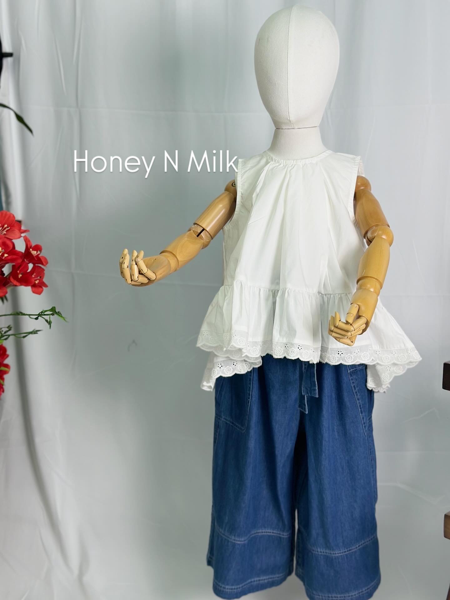 Boo Boo Cissy Lace Blouse