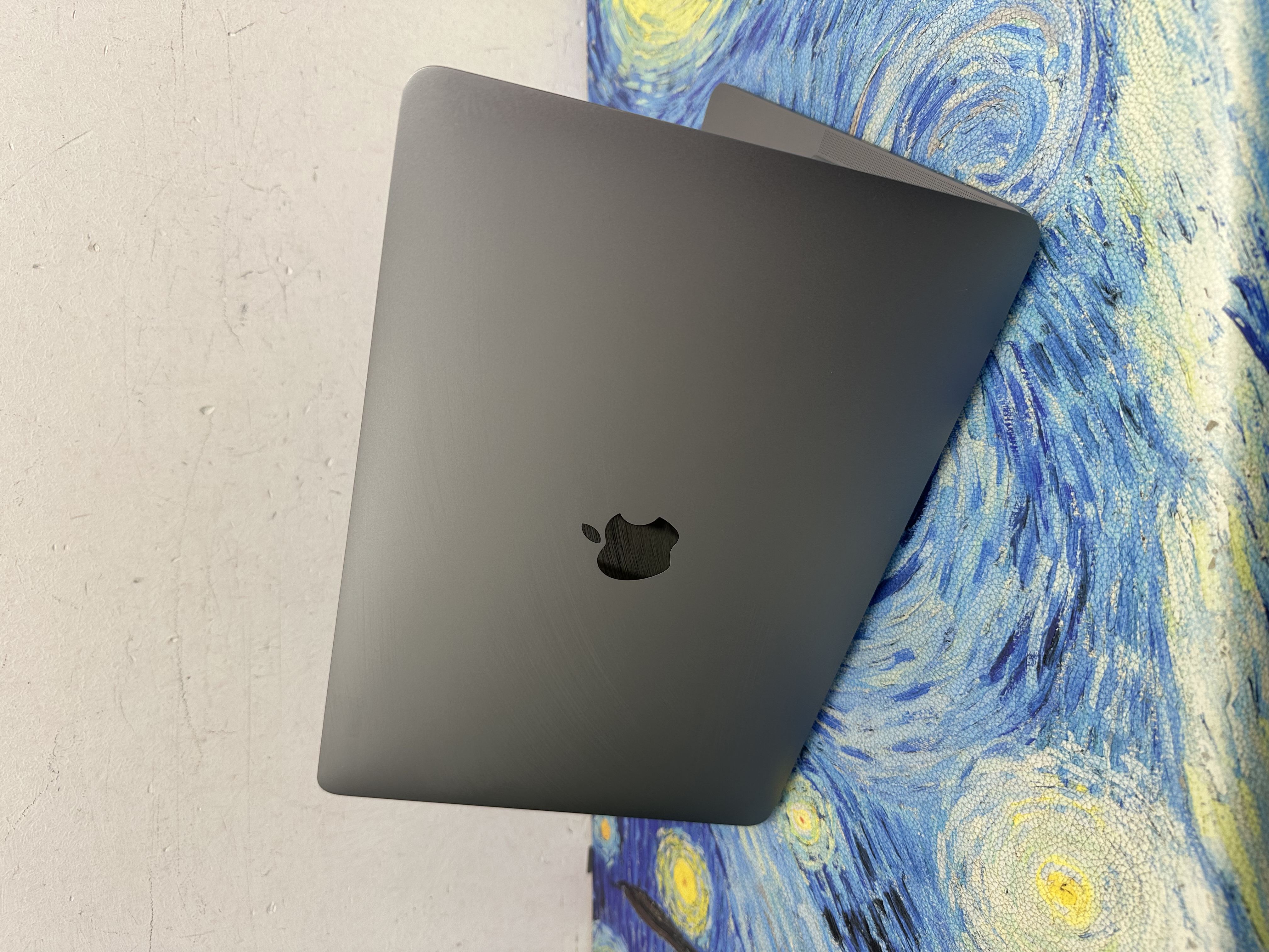 #6145 Apple MacBook Pro 2021/APPLE Retina/M1 CPU/16GB Ram/1TB SSD/Touch ID/13吋Mon/太空灰/ Gaming Laptop / Notebook/ Movie / Netflix / Office / Work / YouTube