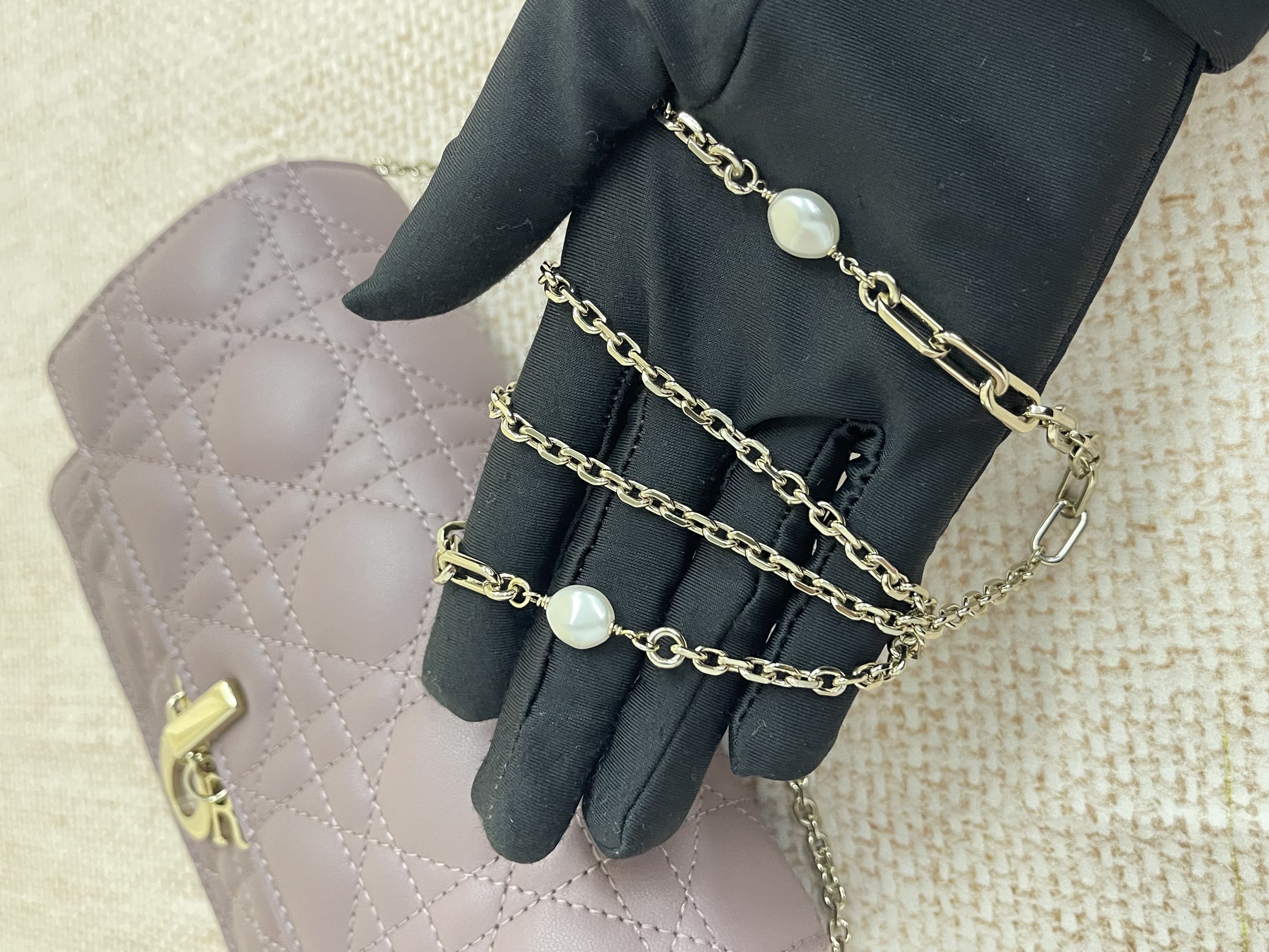 Pre-owned Dior Lady Dior Chain Pouch/ Product Code: 26042404