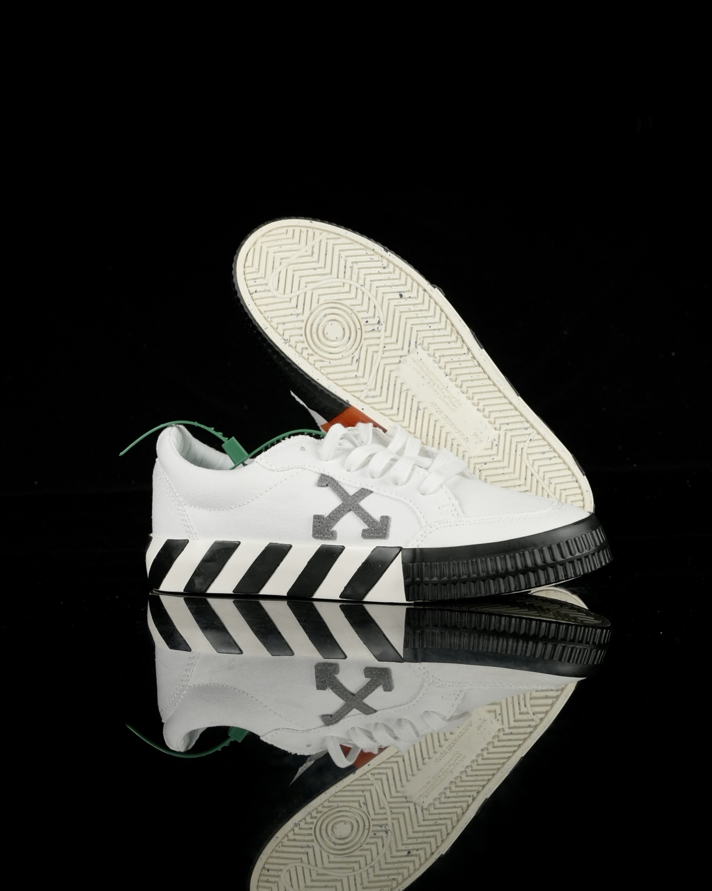 Off-White Low Vulcanized