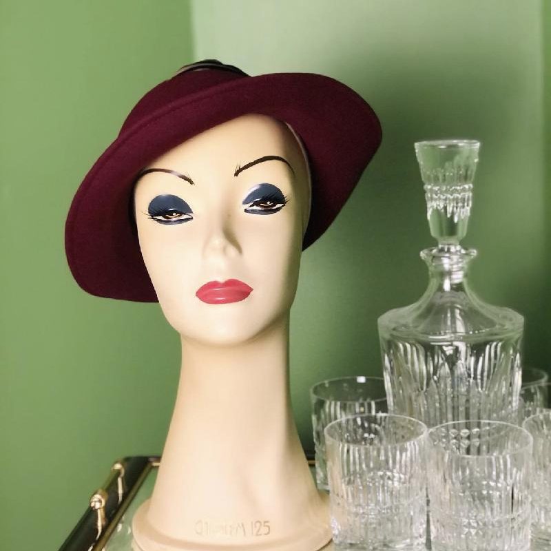 C.a. 1970s Canadian Montreal Andre Burgundy Red Felt Feather Hat/Lady Fedora Hat(MT486)