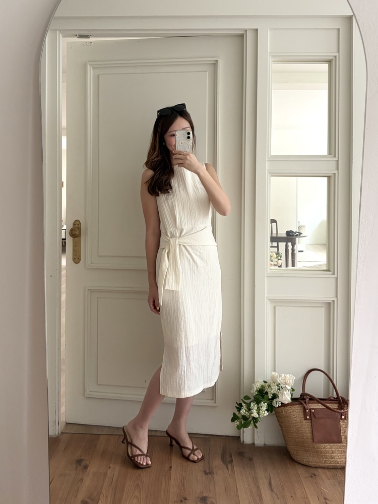 Pastelly Gathered Waist Dress (Ivory)
