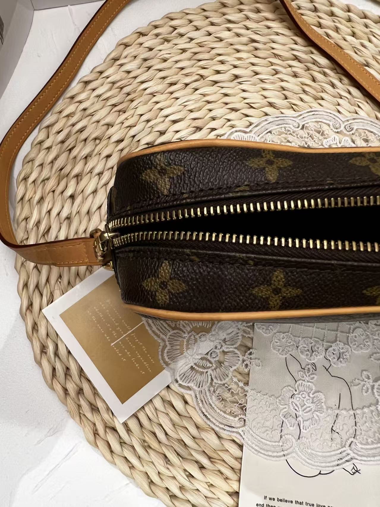 LV Monogram Trocadero（爆款相機包）