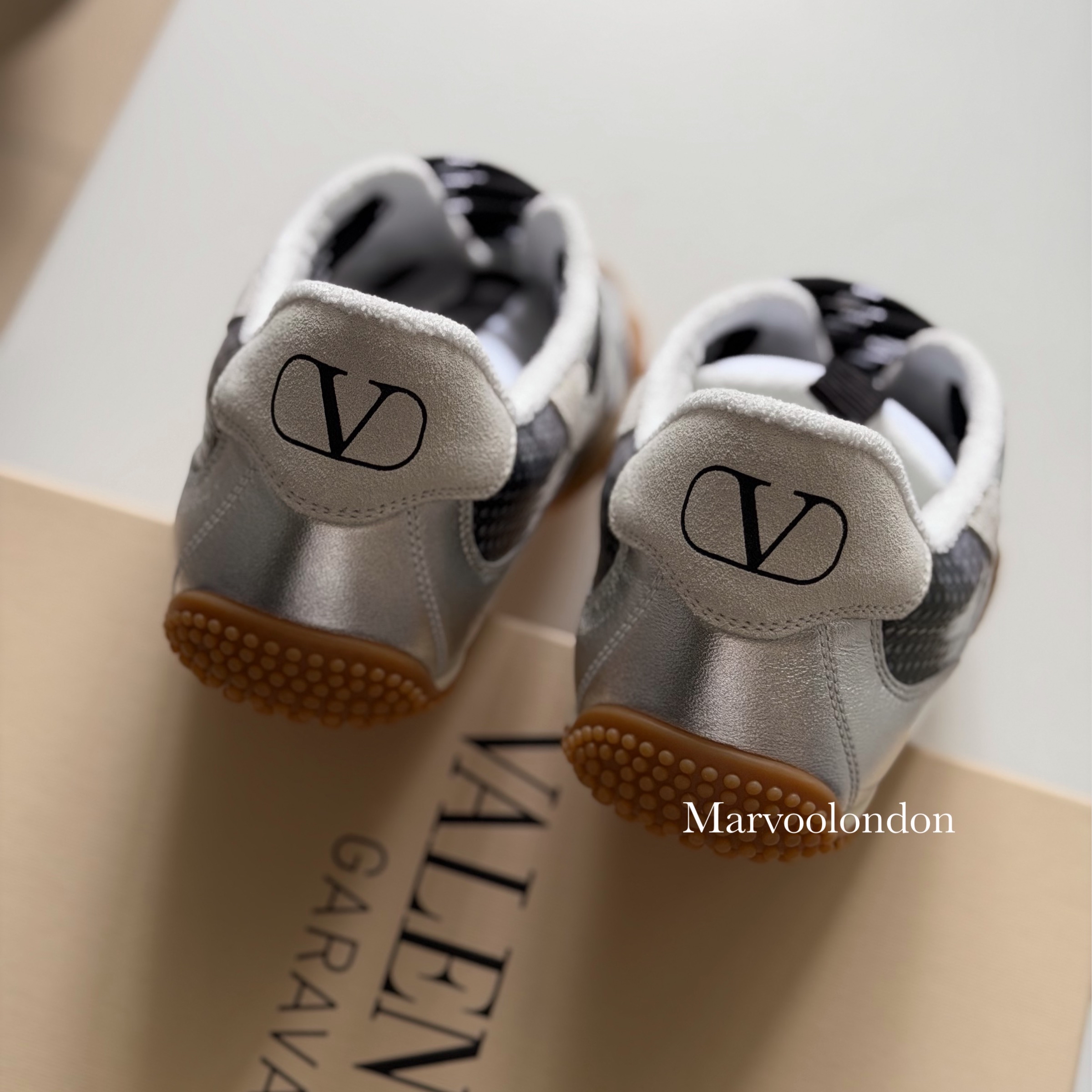 限時優惠✨新款🆕訂貨🍒Valentino Amphibia Sneaker  Size 36-39/40