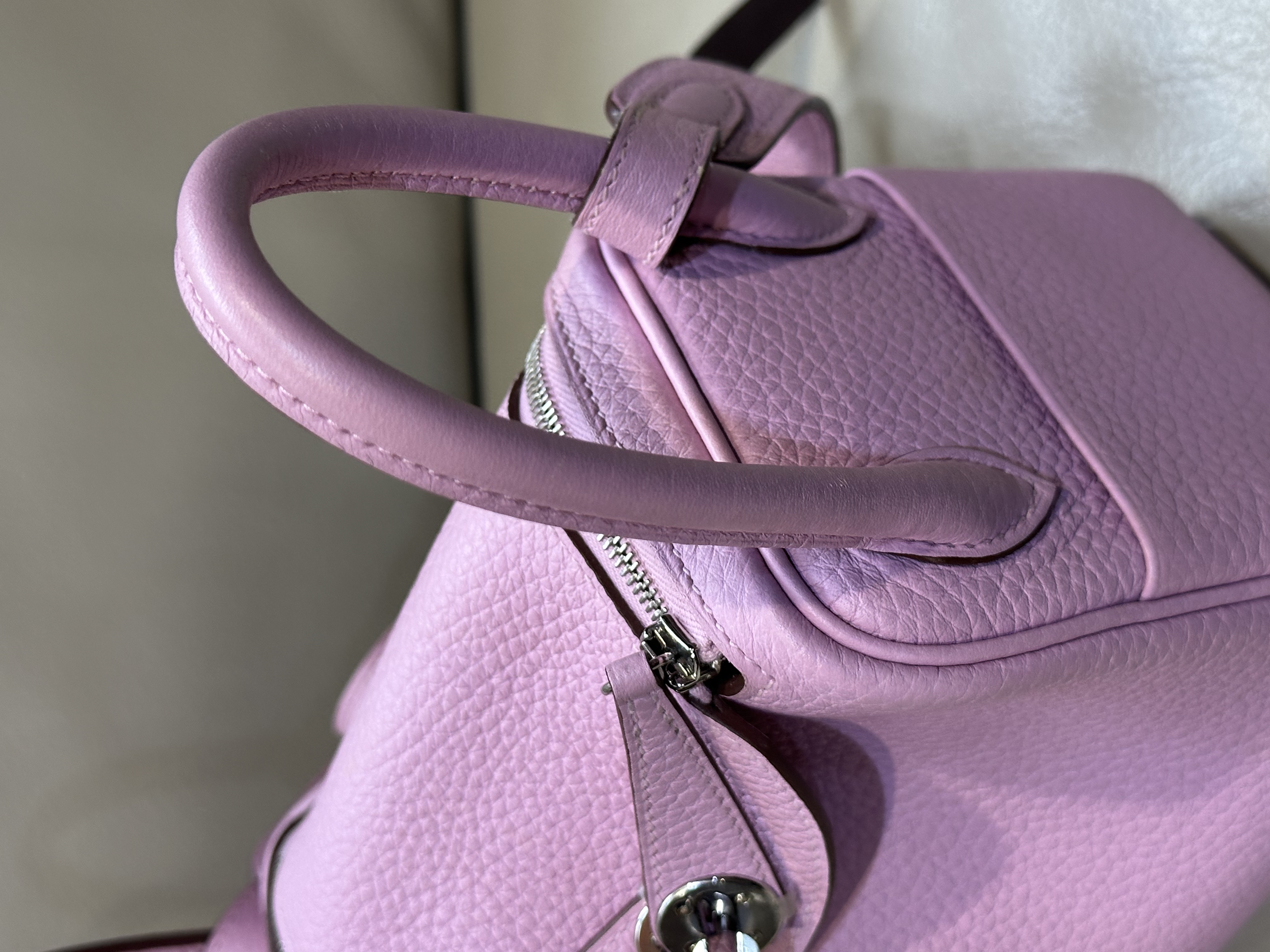 Pre-owned Hermès Mini Lindy bag Stamp U / Product Code: 26040511