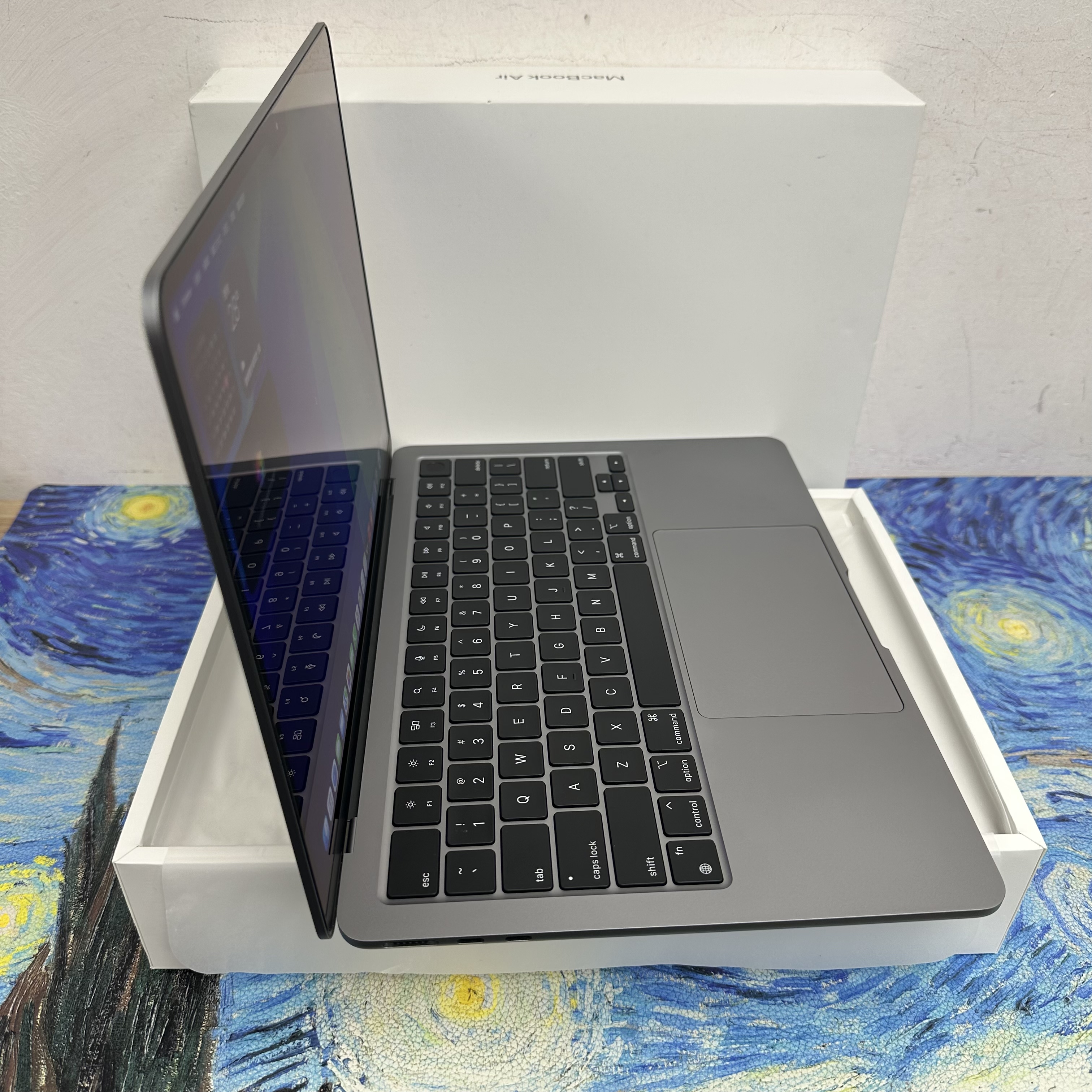 #6029 APPLE  MacBook Air M3 2023 M3 CPU/24GB Ram/1TB SSD/10核心GPU/Liquid Retina XDR Mon/13吋/太空灰/ Laptop / Notebook / Gaming / M3 Air / MacbookAir M3 /Movie / Netflix / YouTube