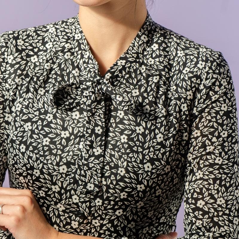 Vintage Japanese Timeless Black & White Floral Tie Collar Dress (MT1608-111)