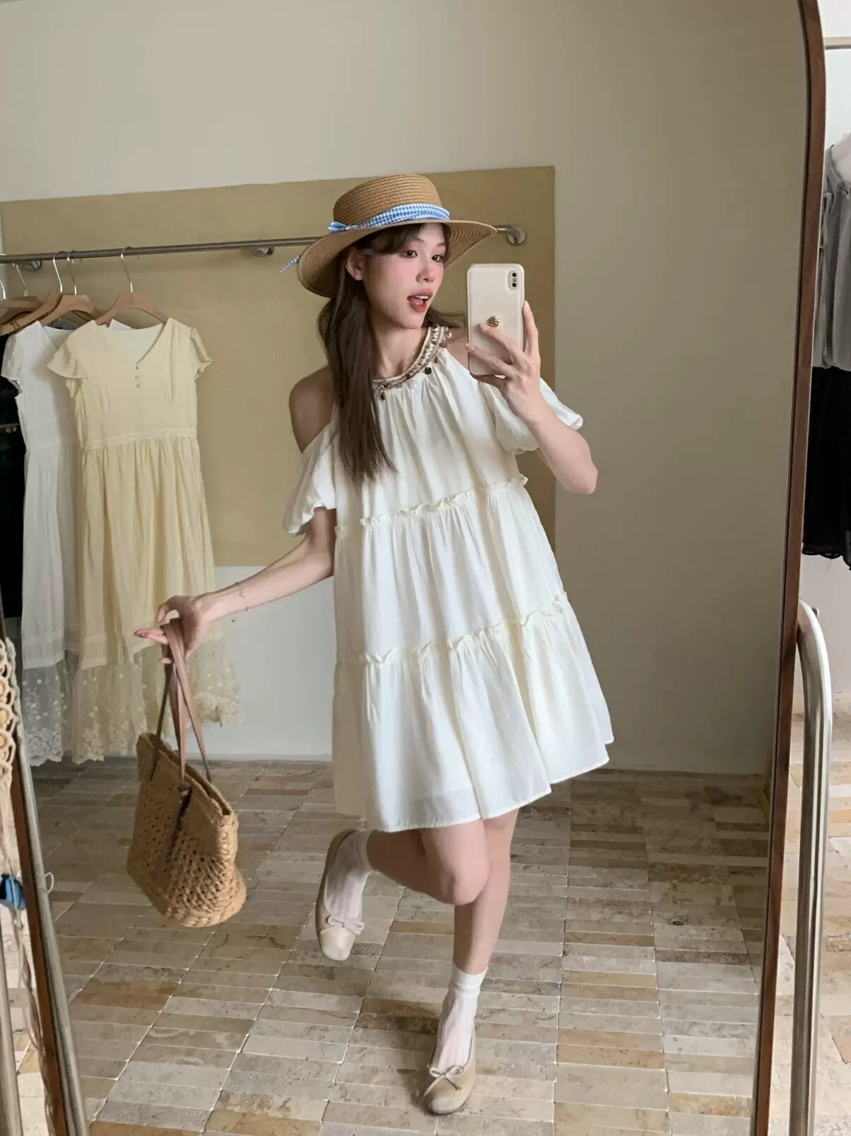 Natasha Bohemia Halterneck Dress 波西米亚度假风挂脖露肩连衣裙👗(3 colors)